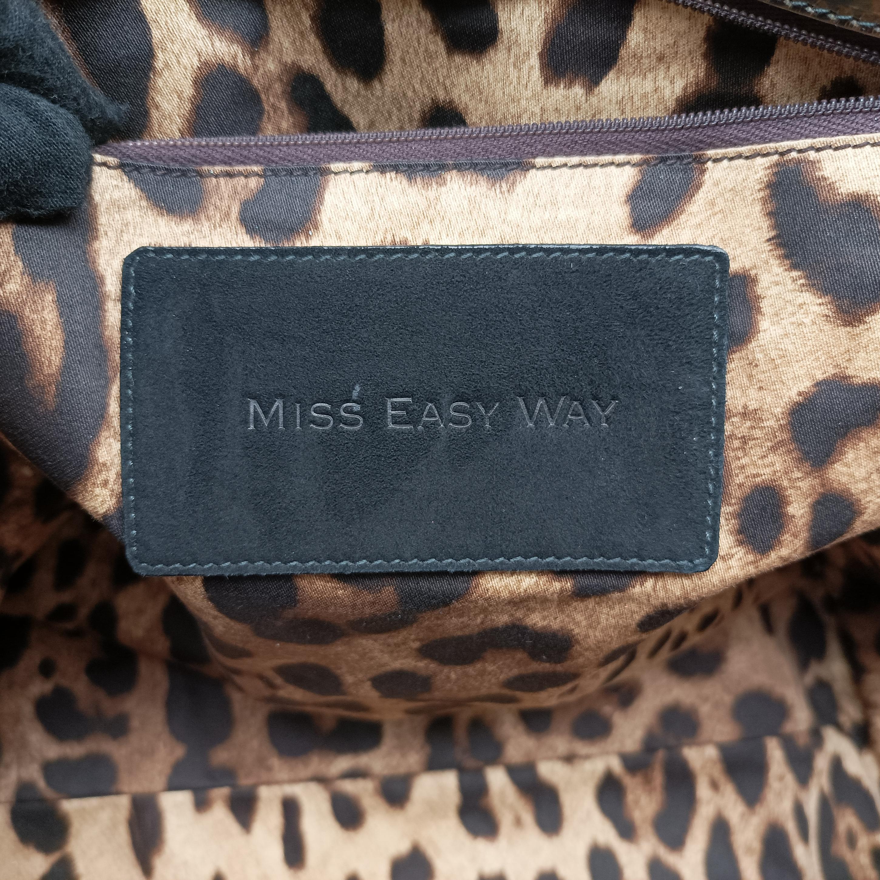 Pre-owned Dolce & Gabbana Tote Black × Gold Suede × Leather  shoulderbag | stylenewstar