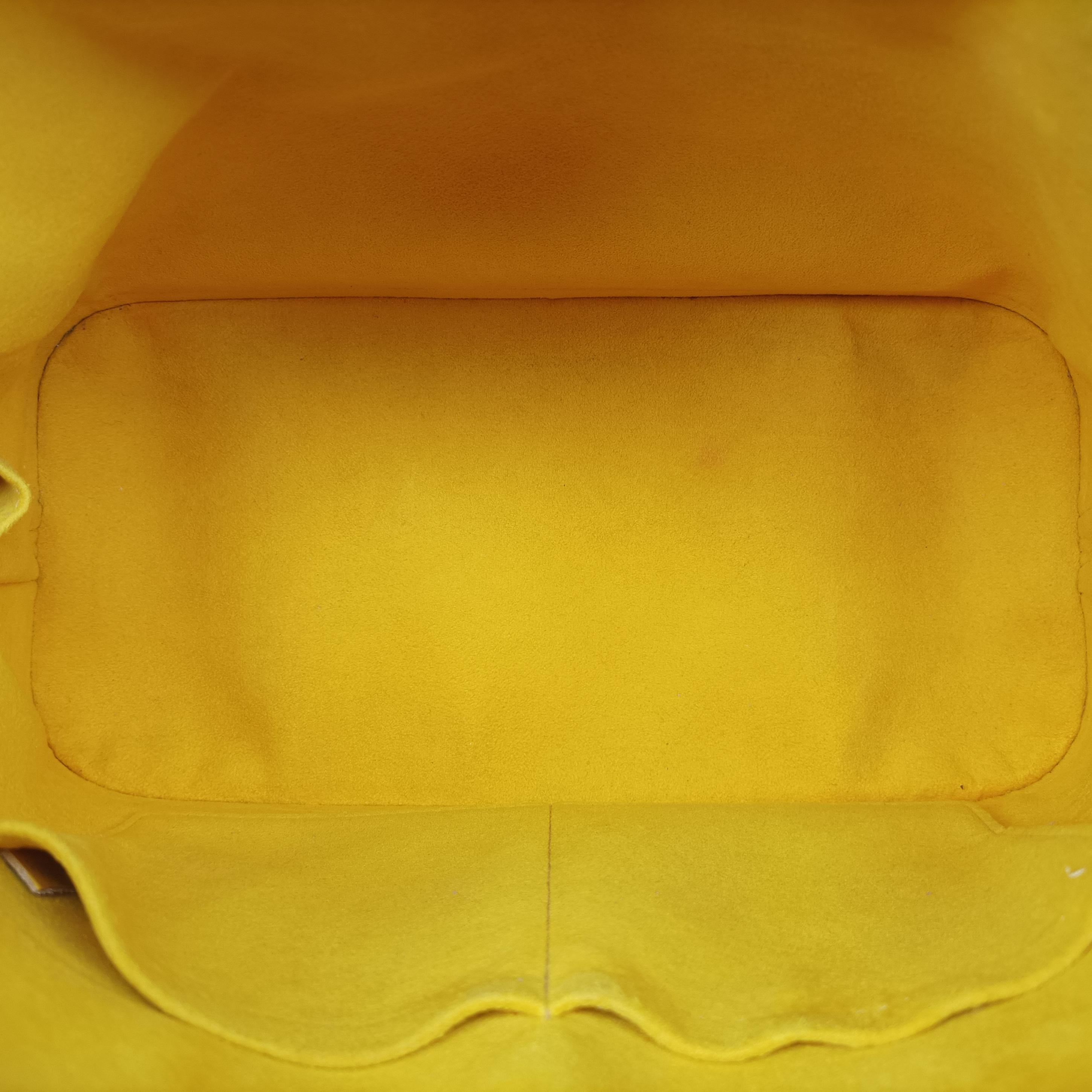 Vintage Louis Vuitton Alma PM MIMOSA Epi M40951 shoulderbag | stylenewstar