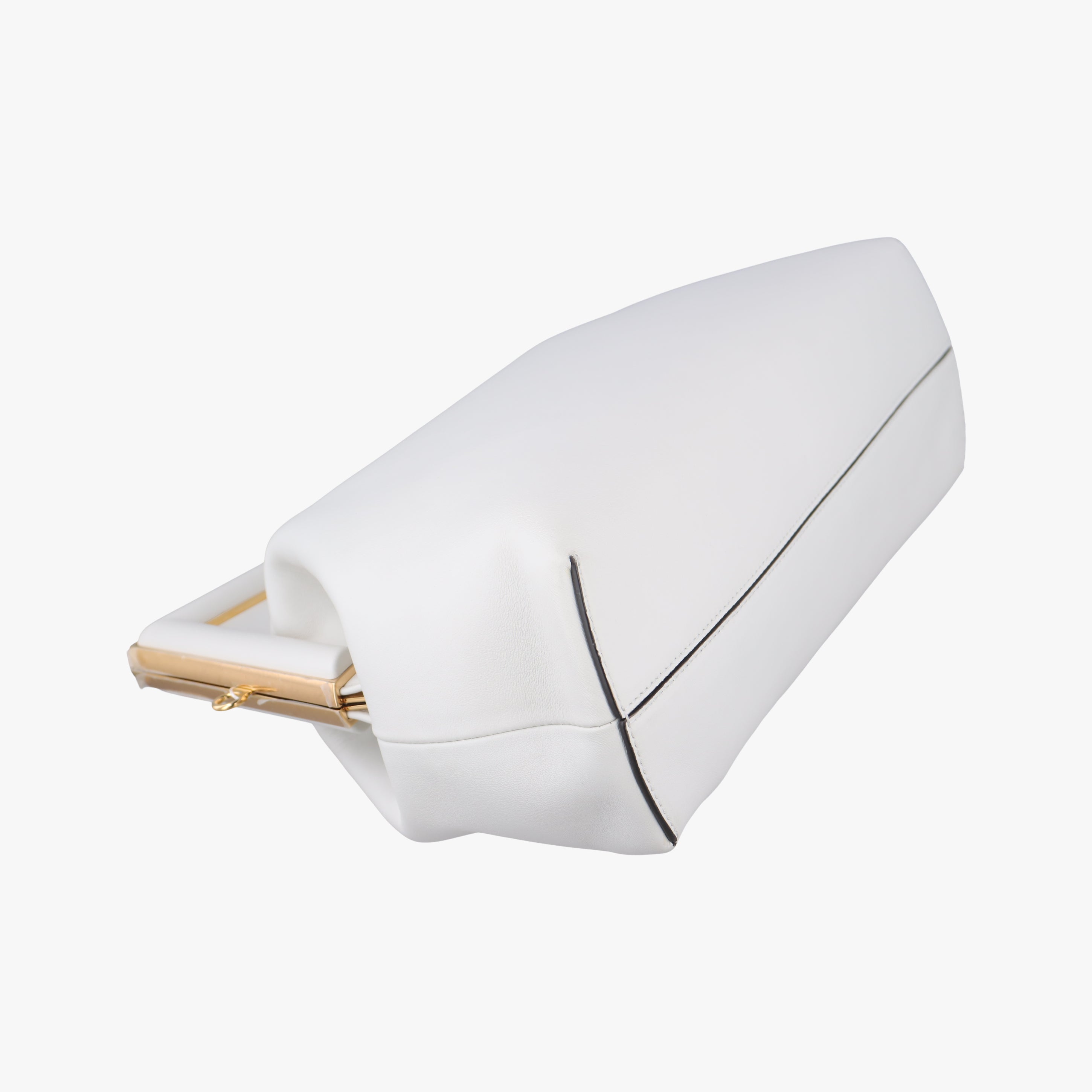 Pre-owned Fendi First middle White Leather 8BP127 shoulderbag | stylenewstar