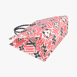 Pre-owned Louis Vuitton Crafty OnTheGo GM Crème Rouge Monogram Giant M45358 shoulderbag | stylenewstar