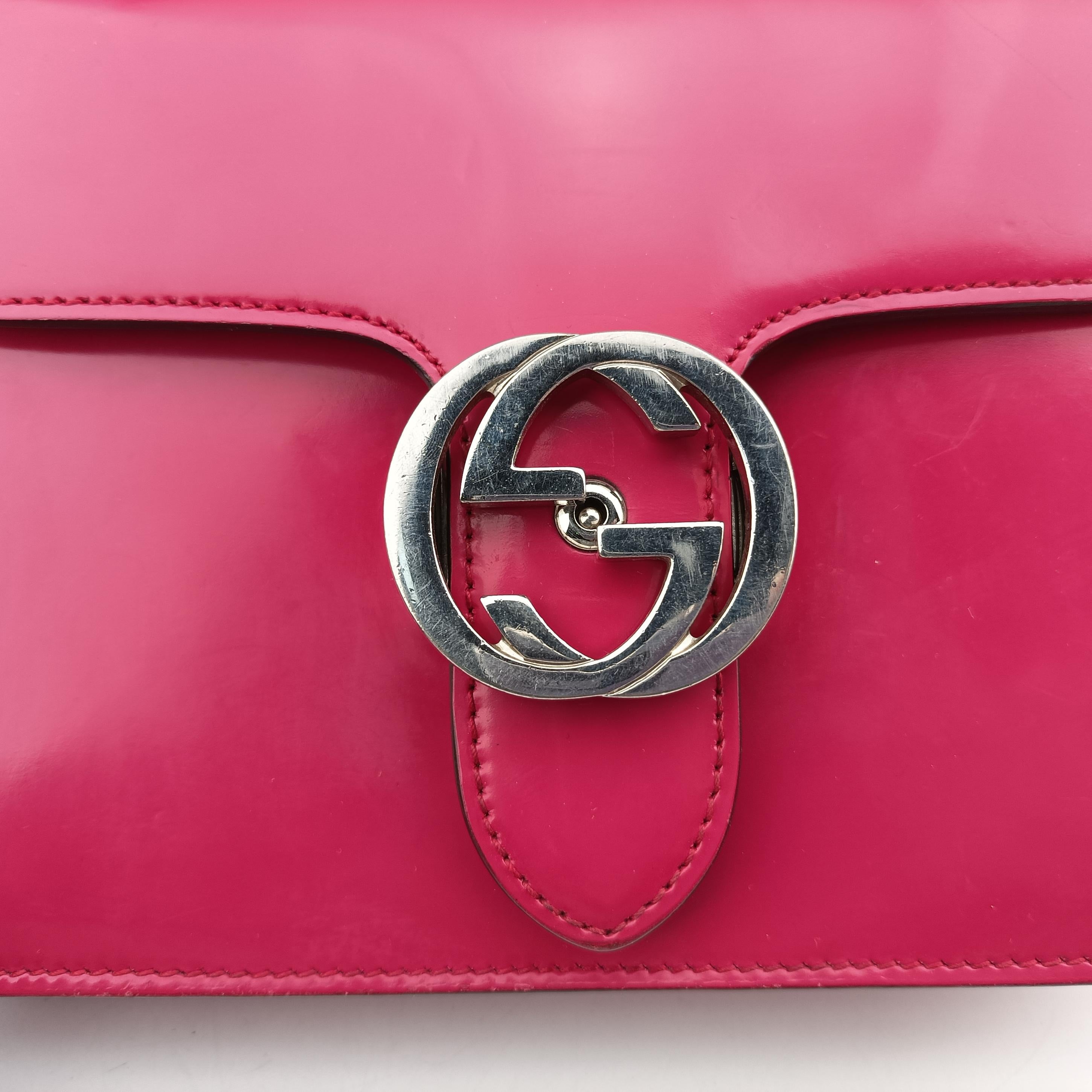 Vintage Gucci Interlocking G Red Patent Leather 387609 shoulderbag | stylenewstar