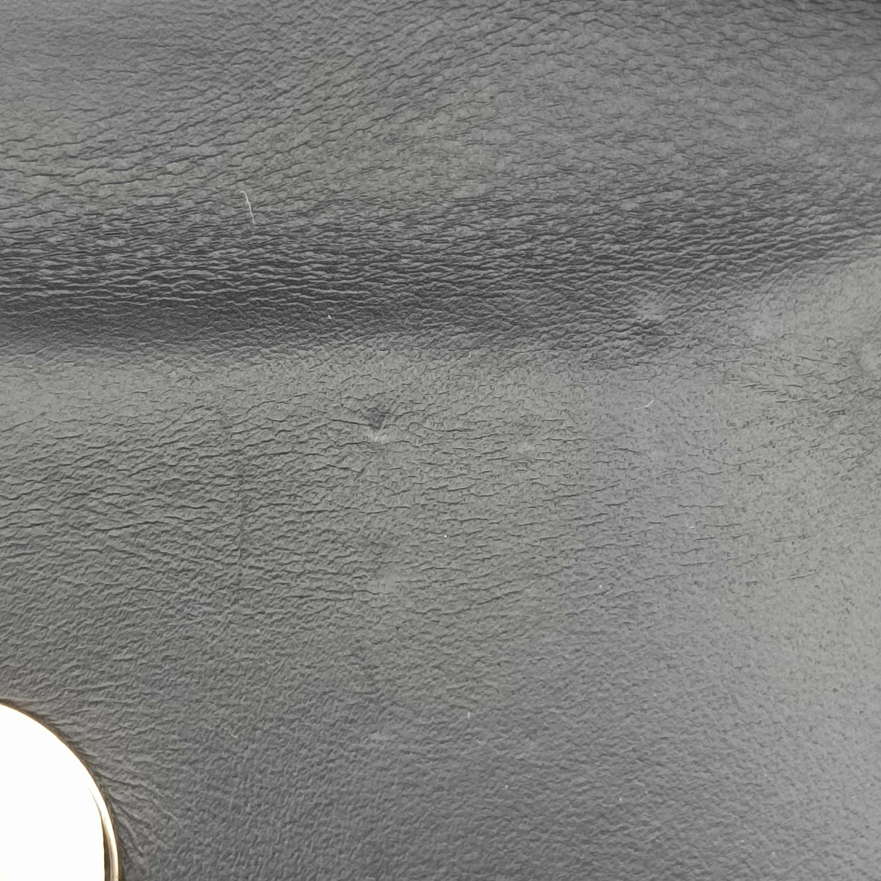 Pre-owned Christian Louboutin Wheat Charity Chain Black Leather  shoulderbag | stylenewstar