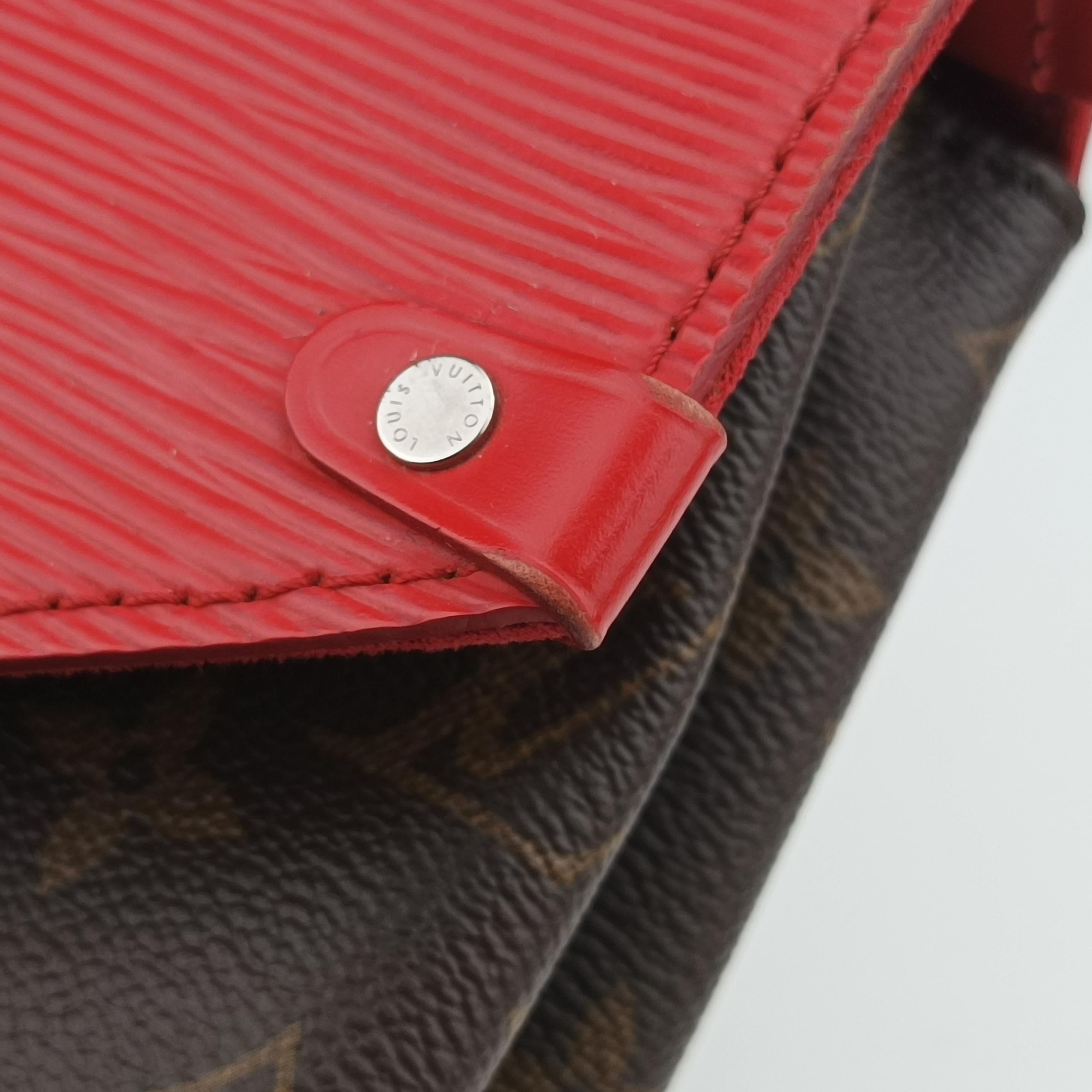 Secondhand Louis Vuitton SAINT MICHEL brown×COQUELICOT Monogram Canvas×calf leather M44031 shoulderbag | stylenewstar