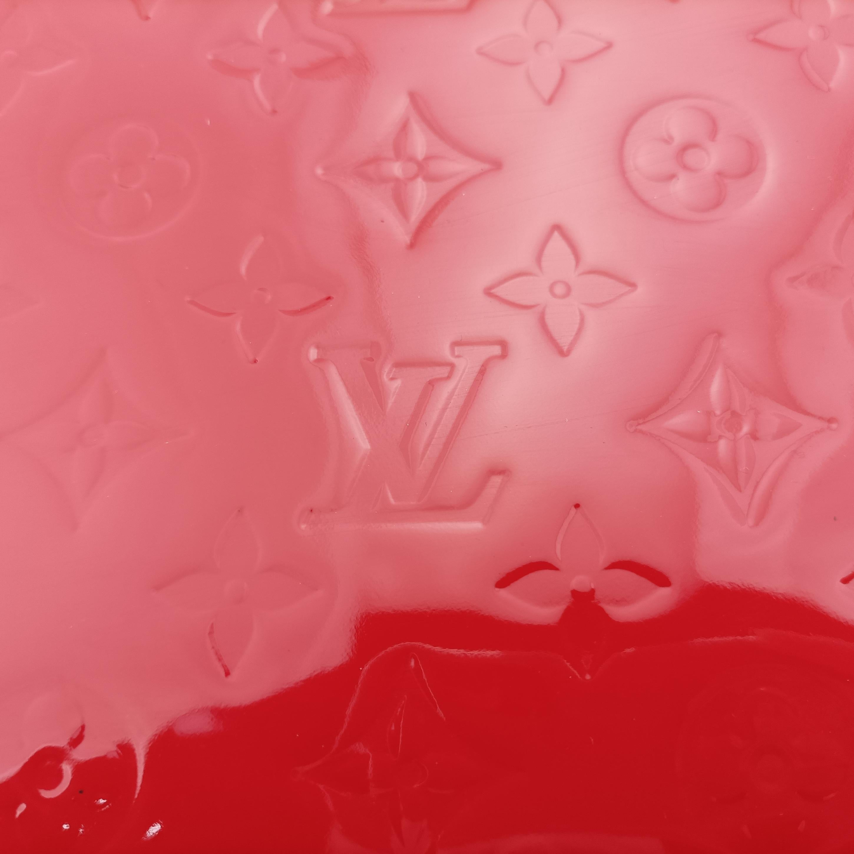 Vintage Louis Vuitton Alma PM pomme d'amour Vernis M90096 handbag | stylenewstar