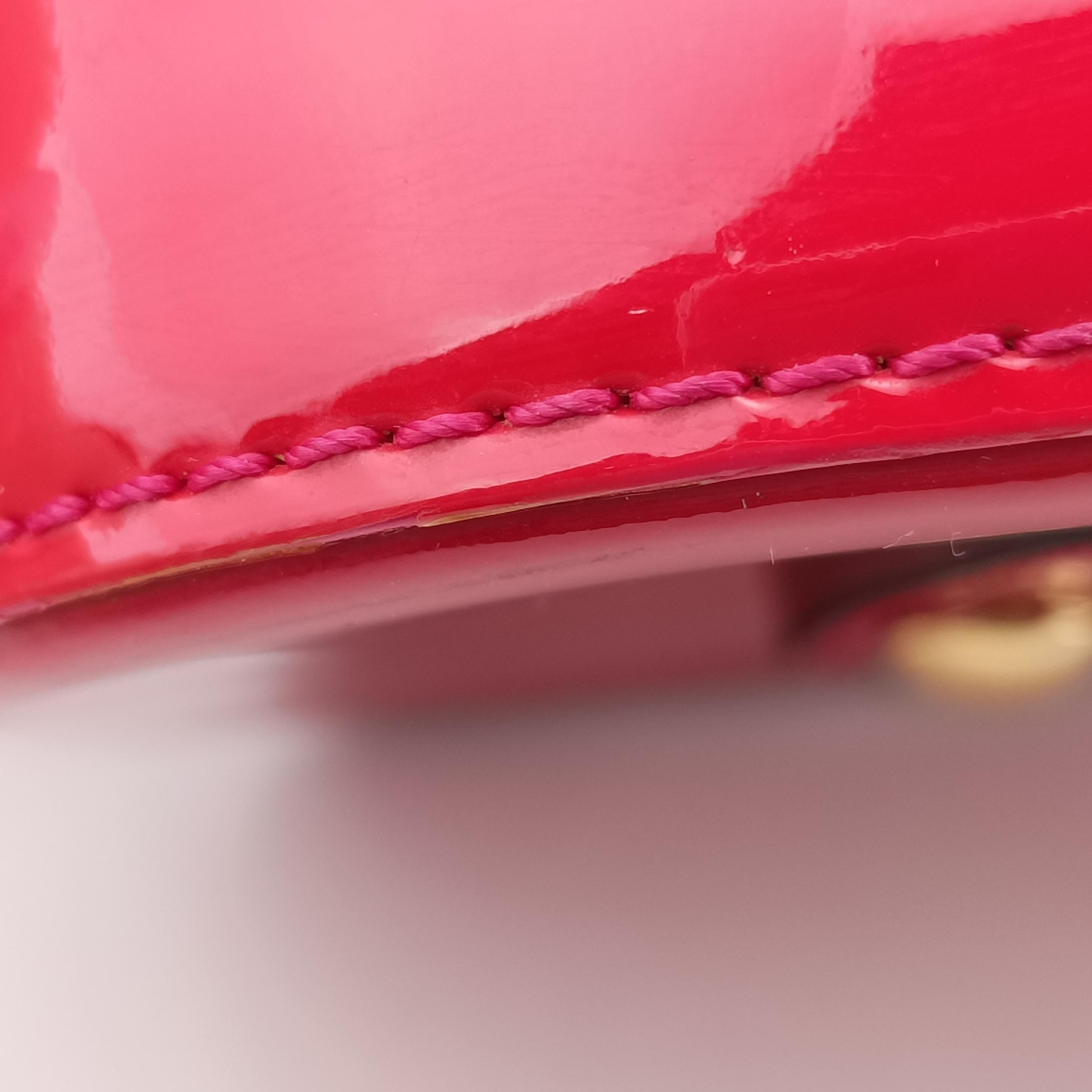 Vintage Louis Vuitton Alma PM pomme d'amour Vernis M90096 handbag | stylenewstar