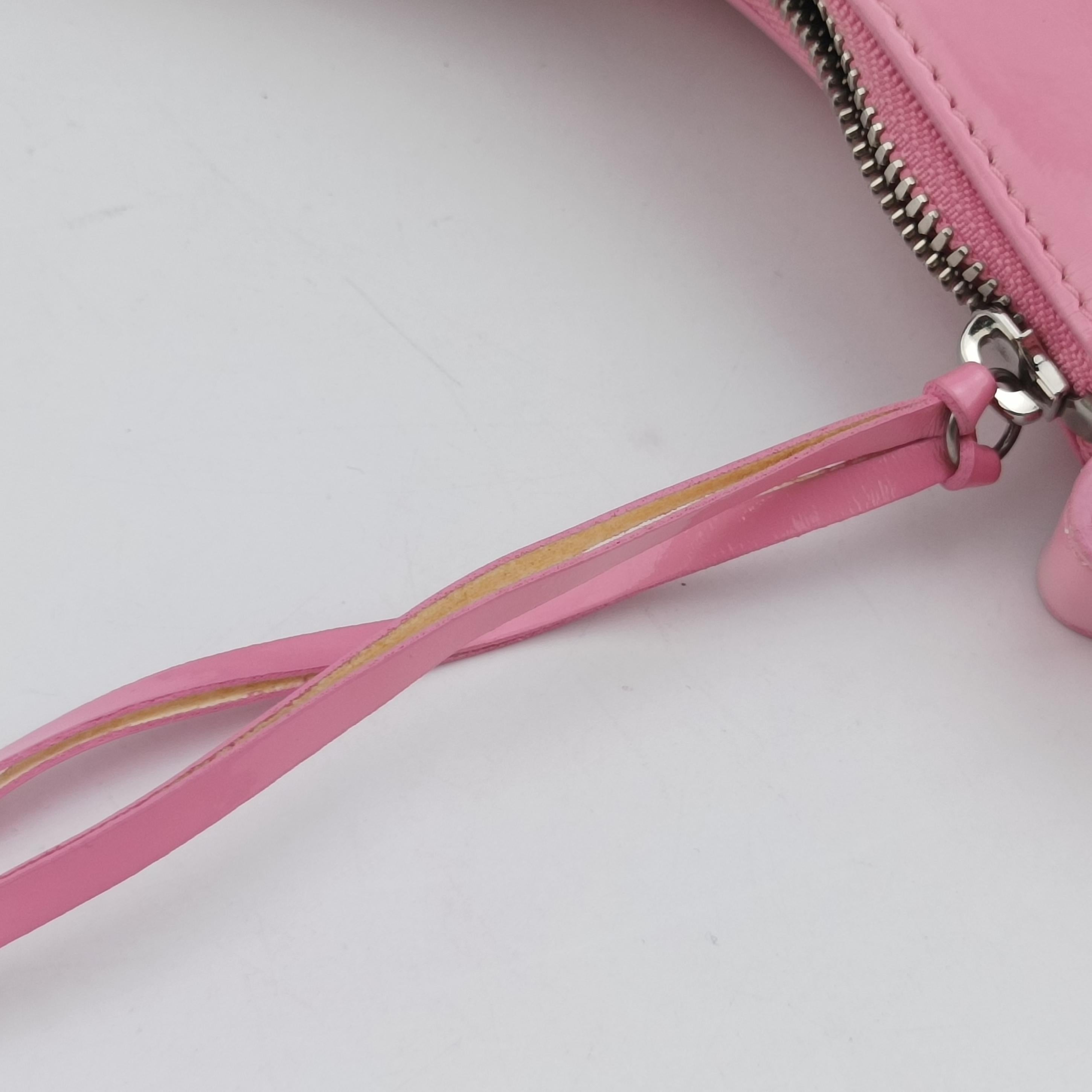 Secondhand Balenciaga Le Cagole Pink Patent  shoulderbag | stylenewstar