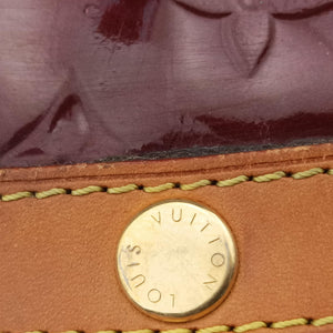 Pre-owned Louis Vuitton Bréa MM Amarante Vernis M91619 handbag | stylenewstar