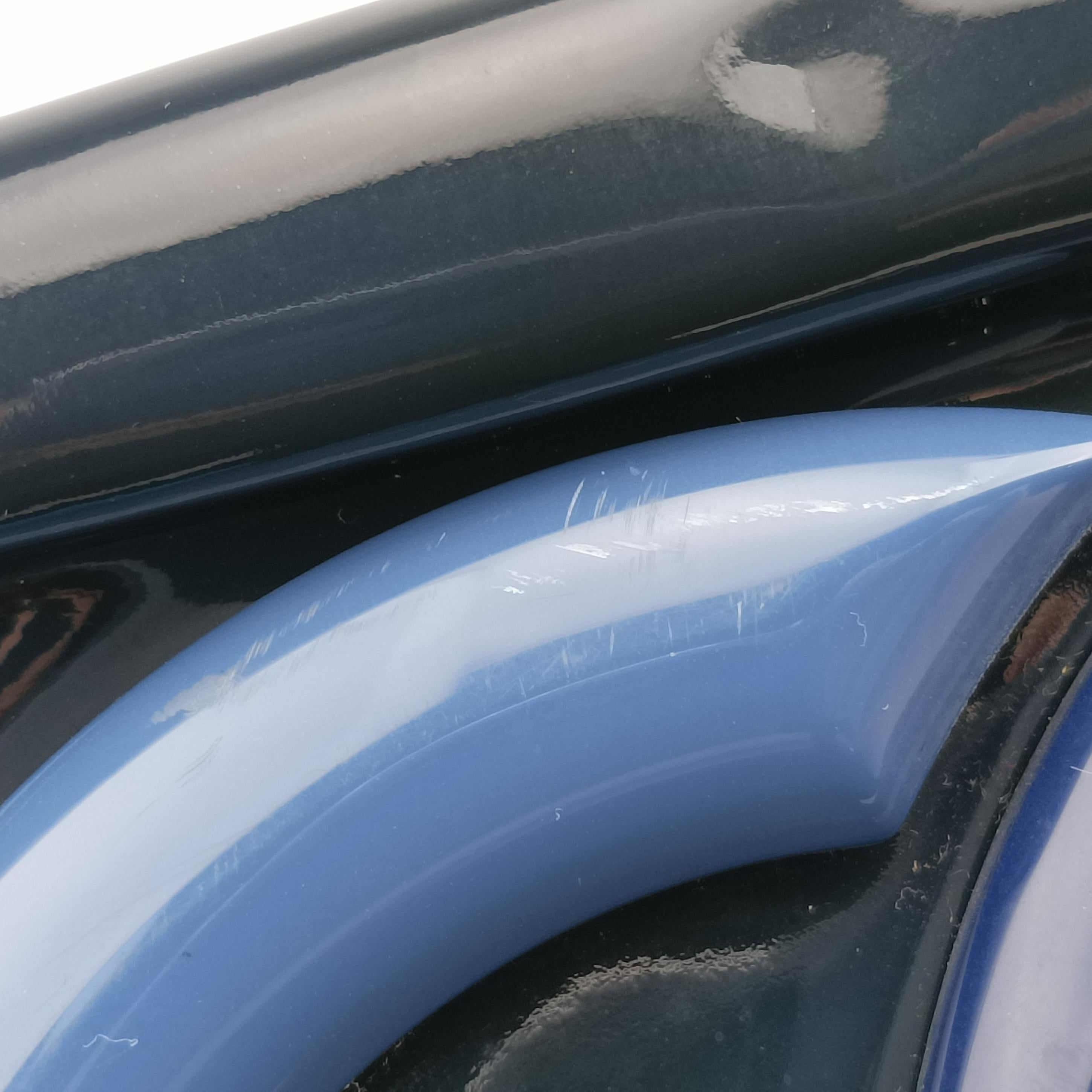 Pre-owned Chanel Paris-Venice Vinyl Lipstick Ligne Blue Patent Leather A47926 shoulderbag | stylenewstar