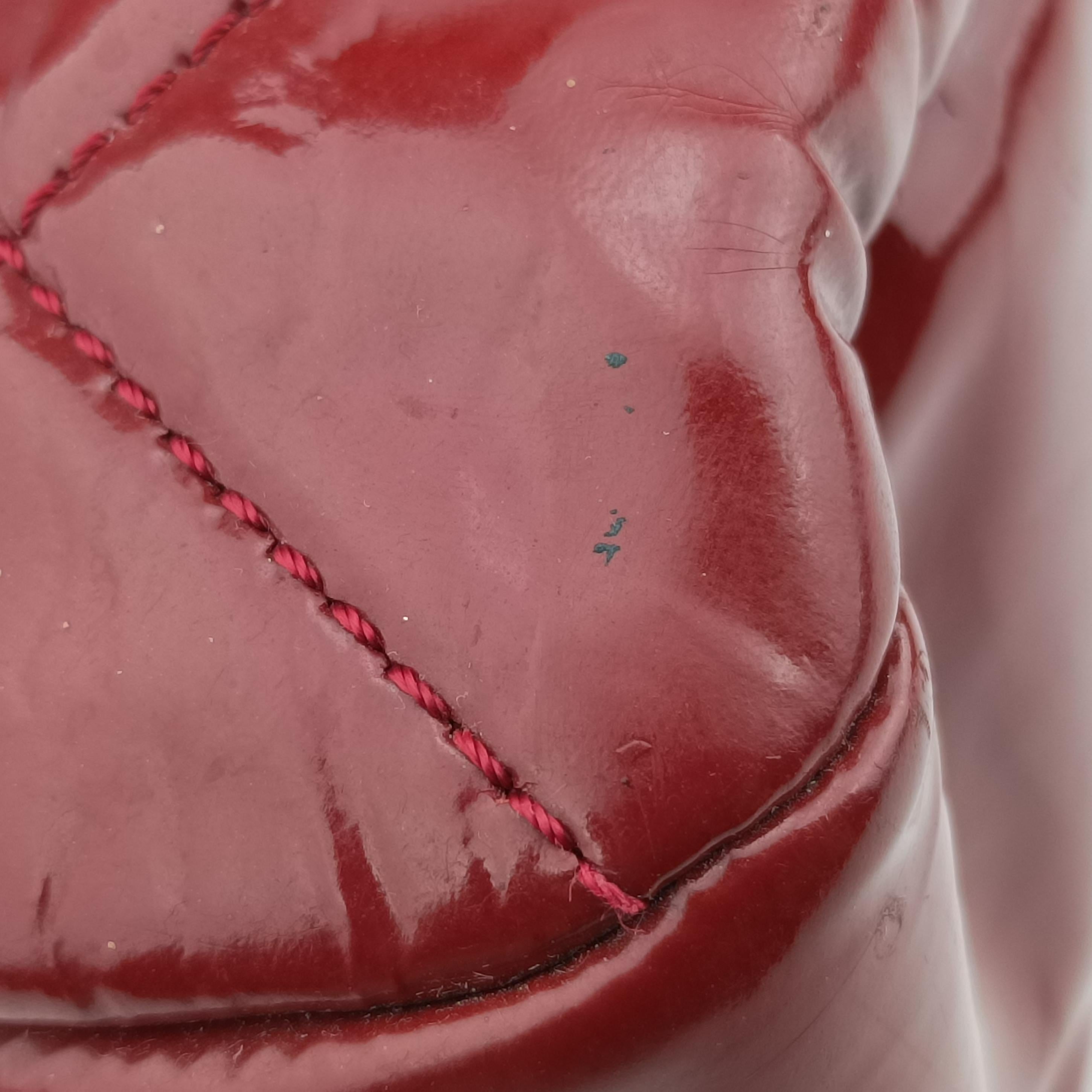 Pre-owned Chanel Matelasse Red Patent Leather A67292 shoulderbag | stylenewstar