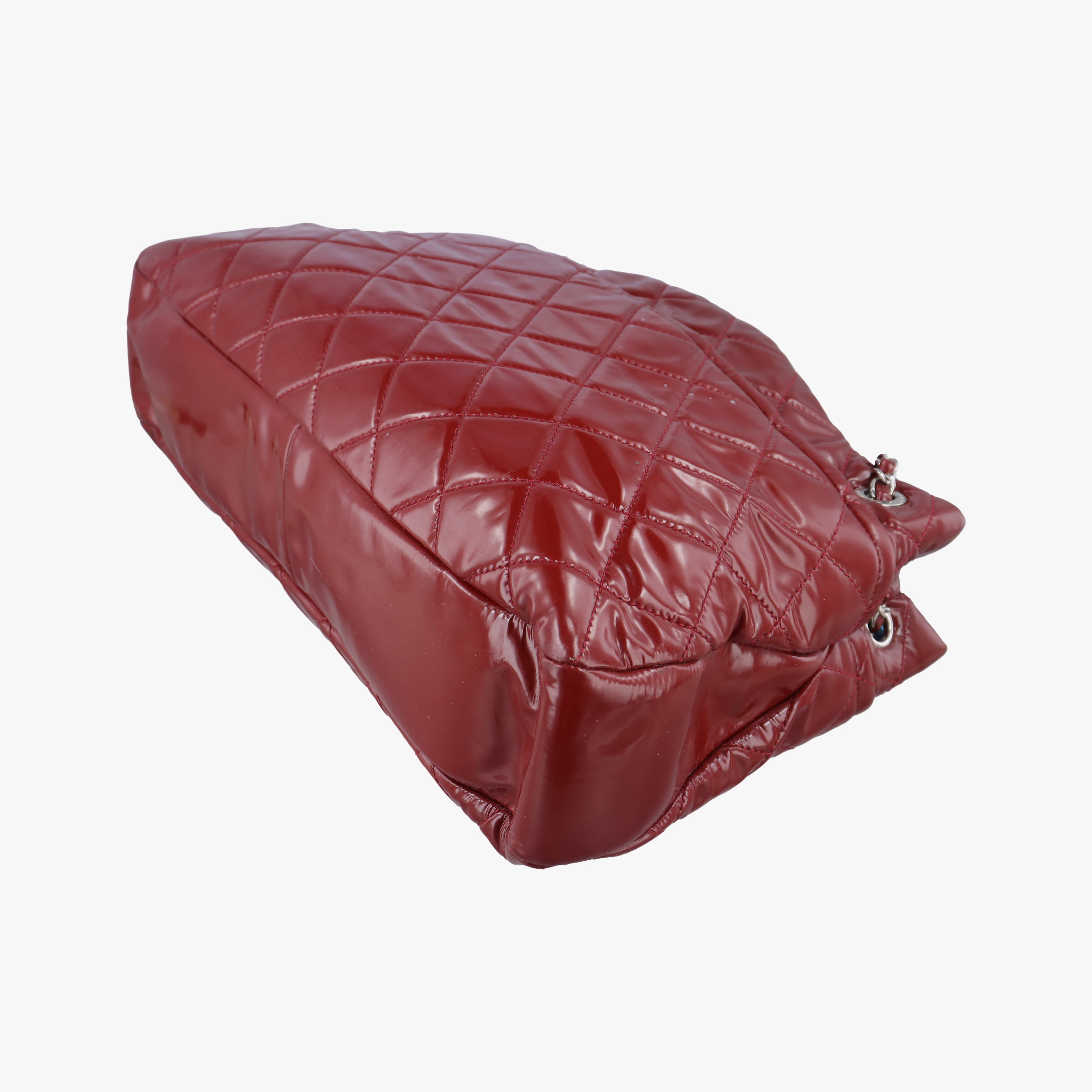 Pre-owned Chanel Matelasse Red Patent Leather A67292 shoulderbag | stylenewstar