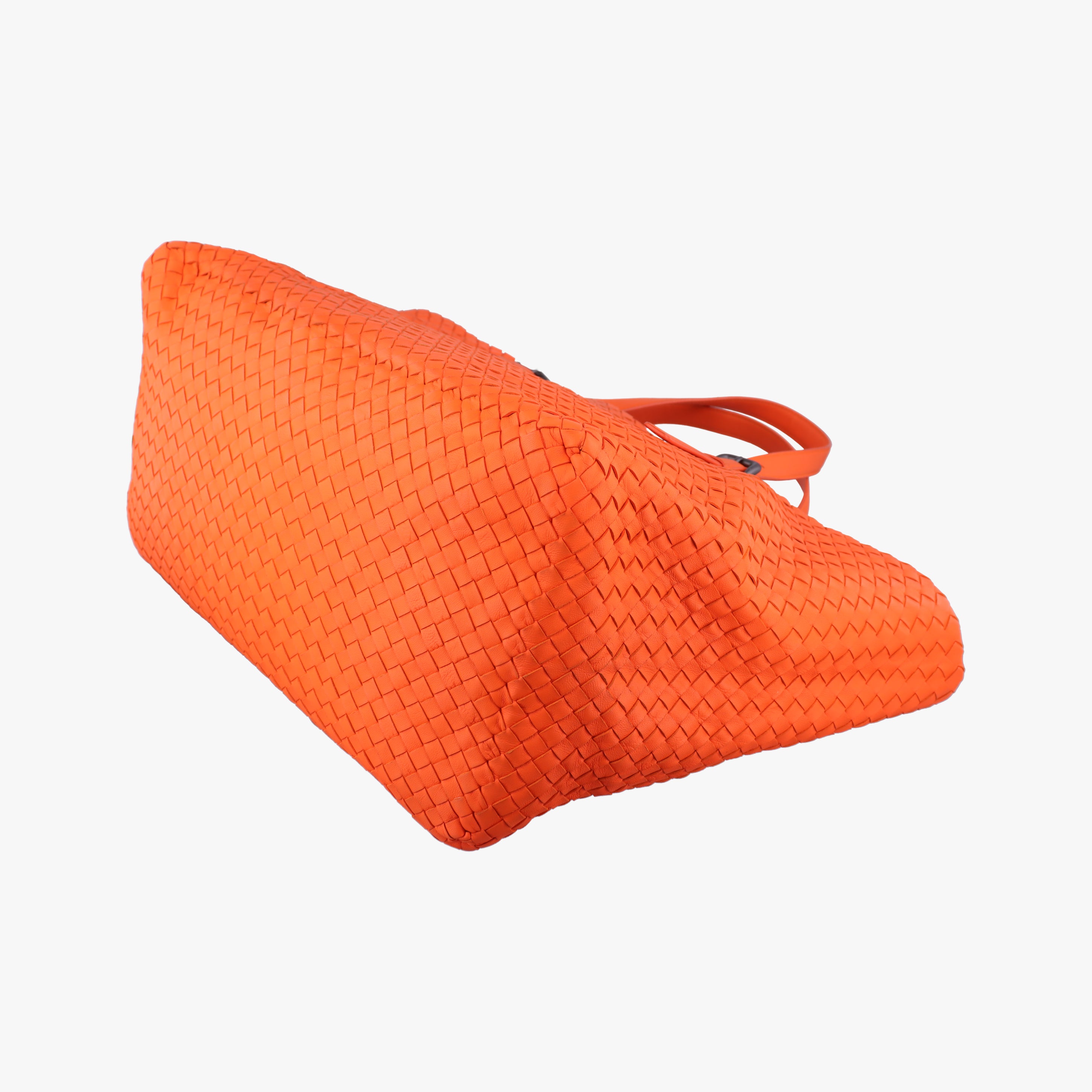 Pre-owned Bottega Veneta Cesta Intrecciato Orange lambskin  shoulderbag | stylenewstar