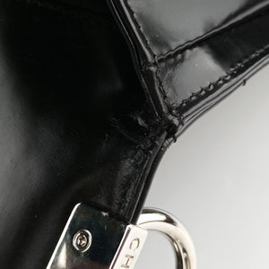 Pre-owned Chanel BOY CHANEL Black Enamel A67021 shoulderbag | stylenewstar