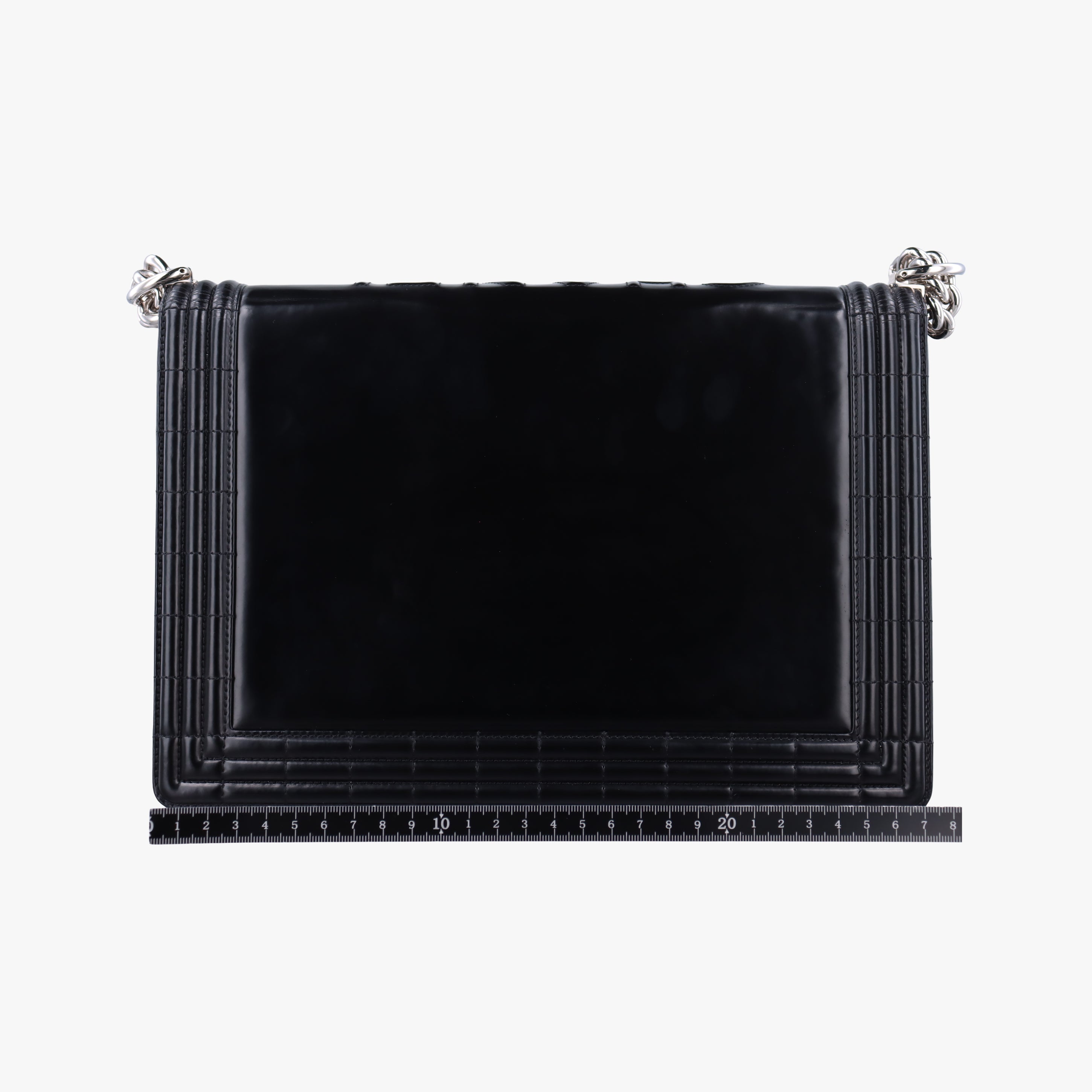 Pre-owned Chanel BOY CHANEL Black Enamel A67021 shoulderbag | stylenewstar