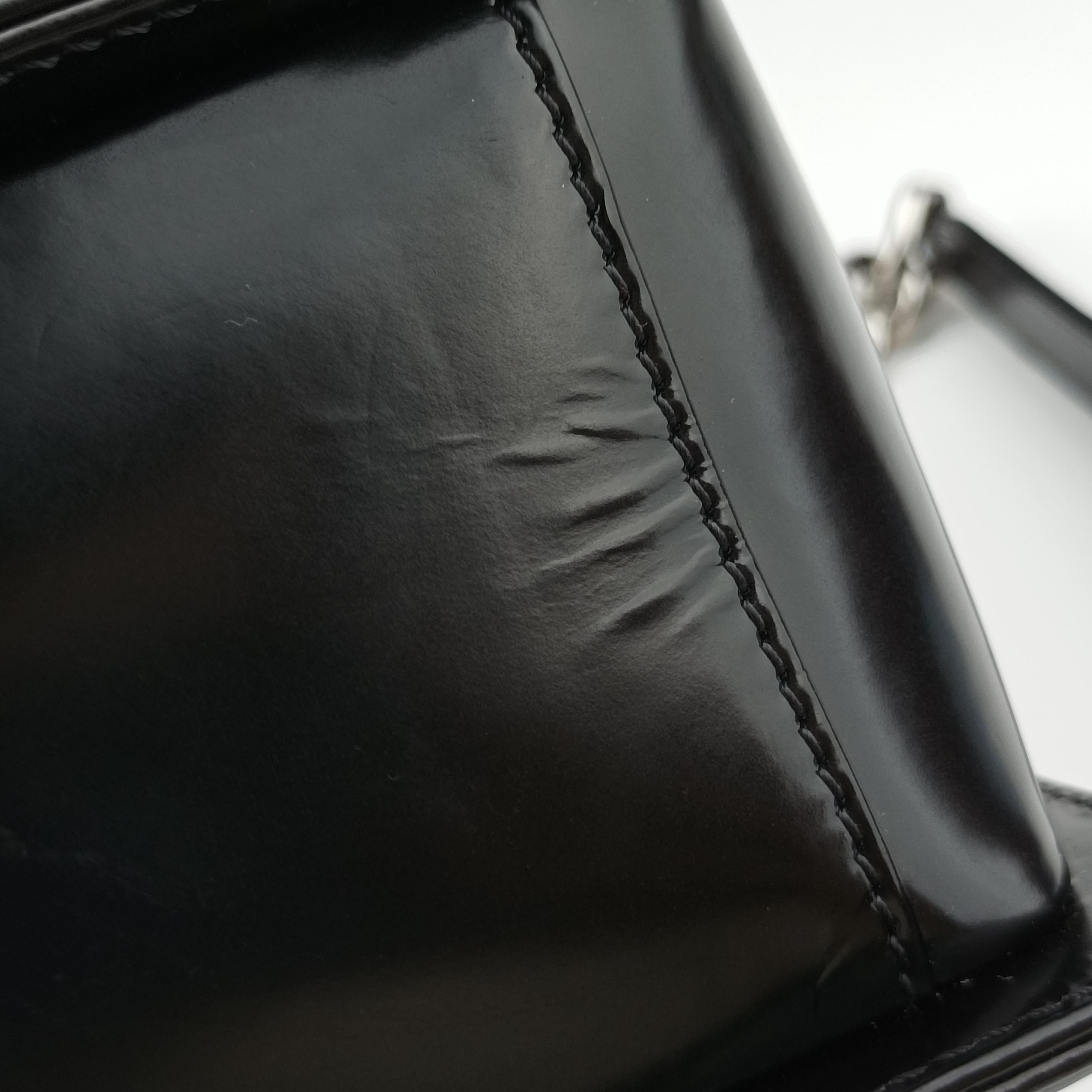 Pre-owned Chanel BOY CHANEL Black Enamel A67021 shoulderbag | stylenewstar