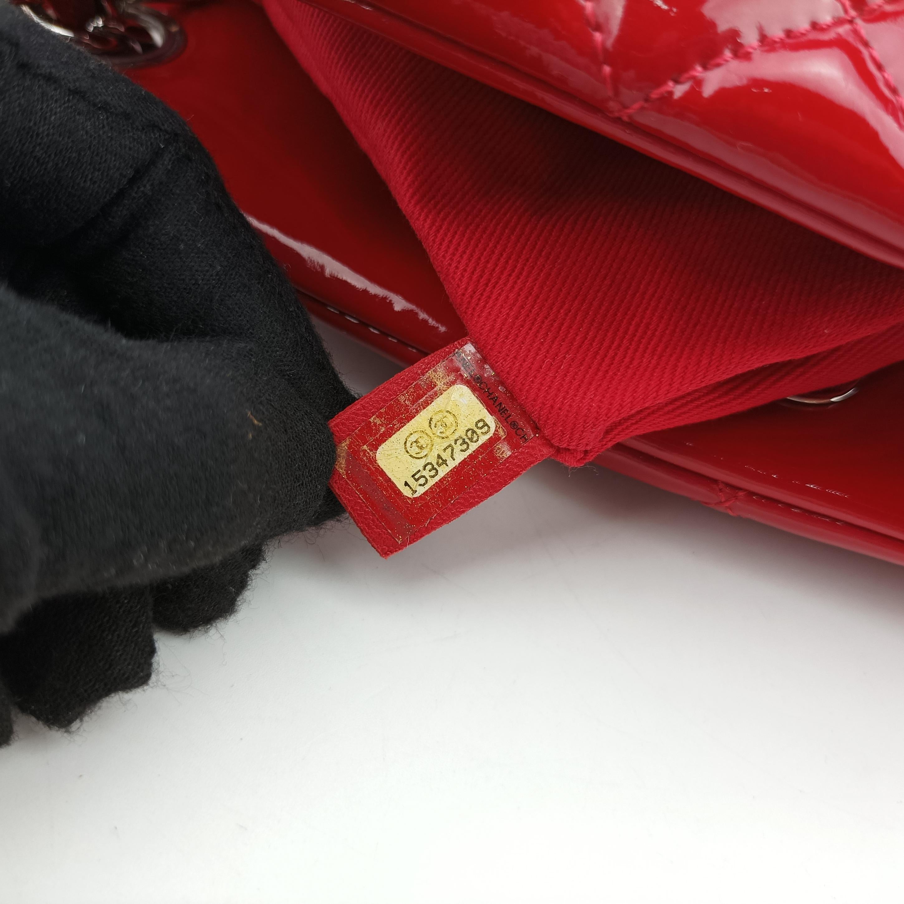 Pre-owned Chanel Mademoiselle Bowling Red Patent A50558 shoulderbag | stylenewstar