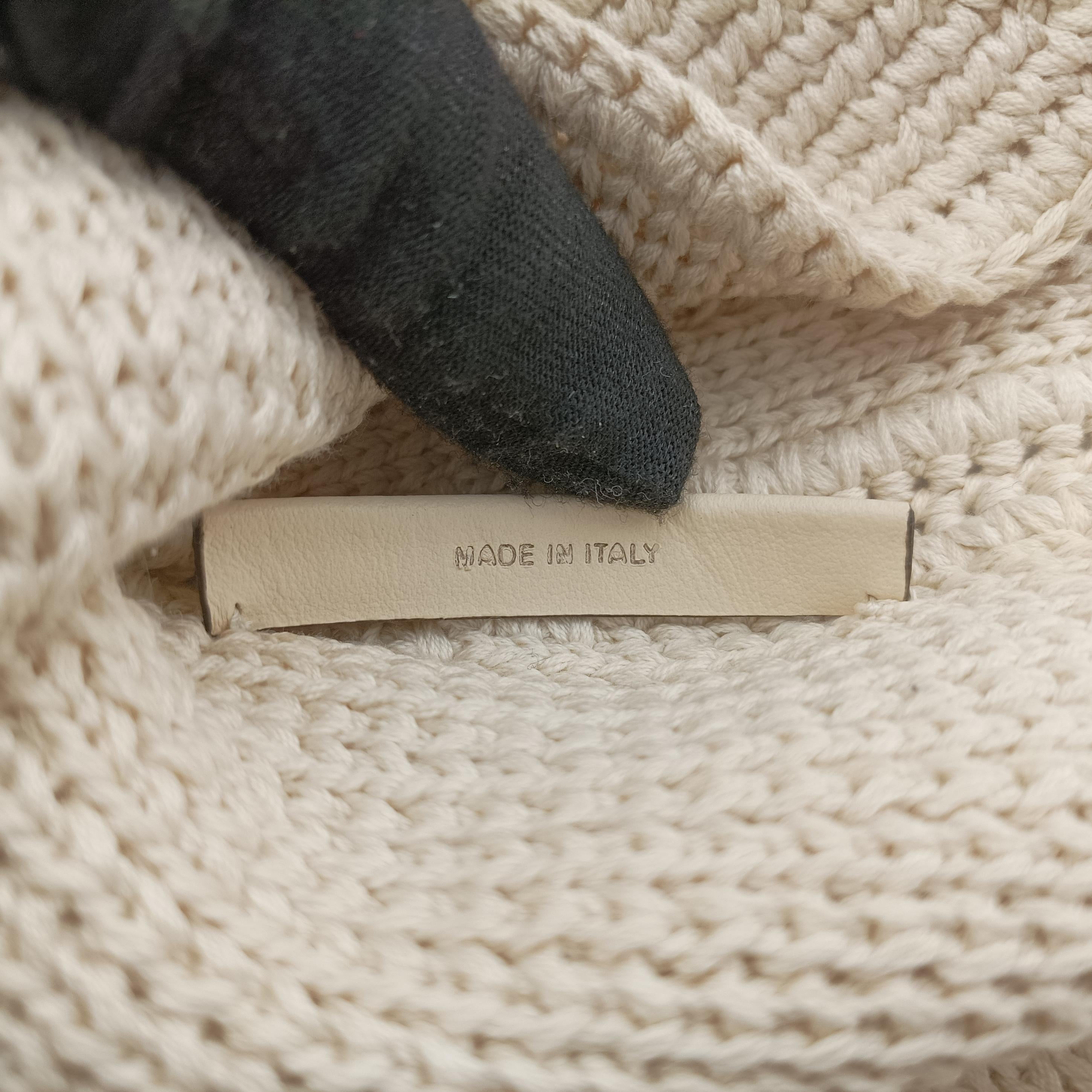 Pre-owned Fendi Croissant Crochet White Fabric × leather 8BR790 shoulderbag | stylenewstar