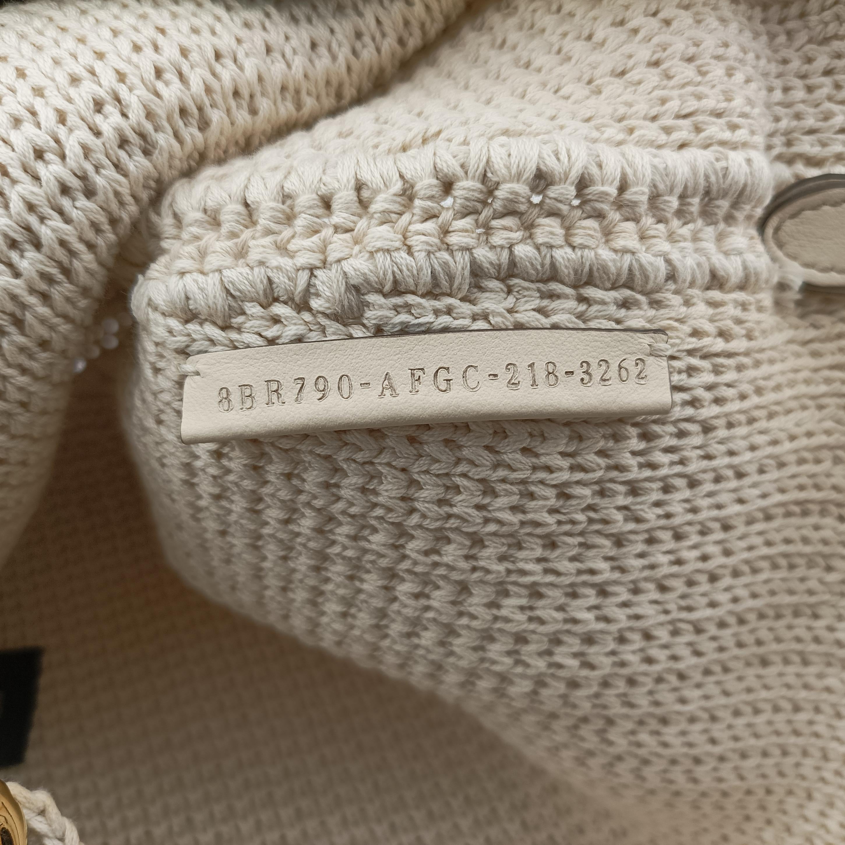 Pre-owned Fendi Croissant Crochet White Fabric × leather 8BR790 shoulderbag | stylenewstar