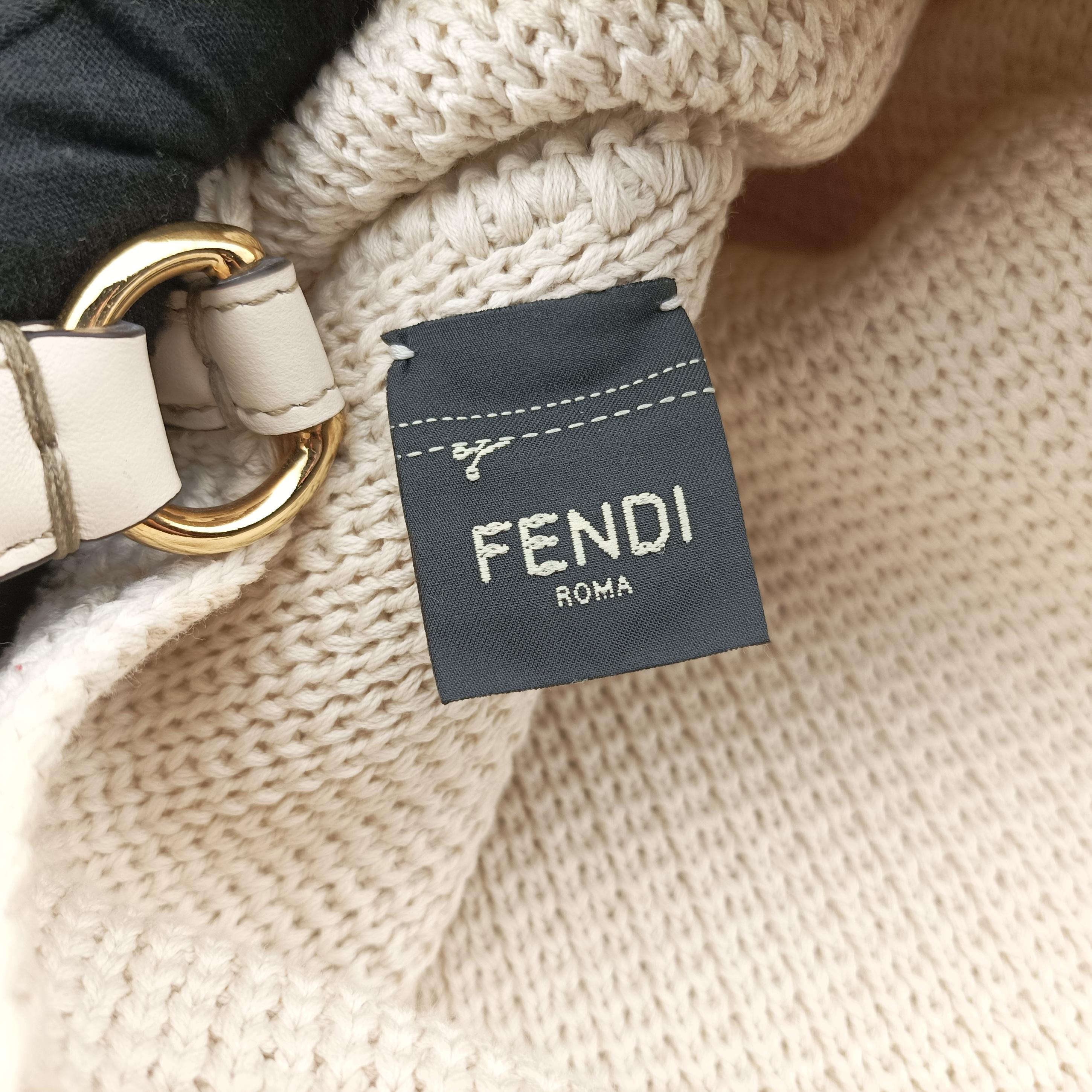 Pre-owned Fendi Croissant Crochet White Fabric × leather 8BR790 shoulderbag | stylenewstar