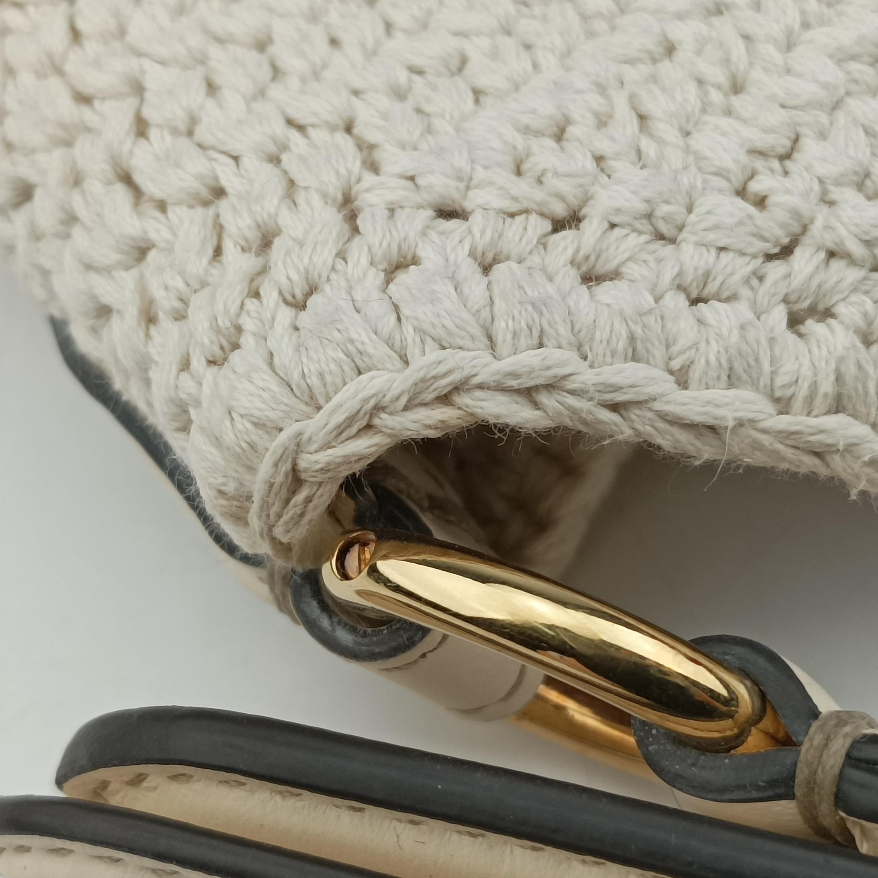 Pre-owned Fendi Croissant Crochet White Fabric × leather 8BR790 shoulderbag | stylenewstar