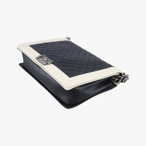 Secondhand Chanel BOY CHANEL Black×beige Leather A67087 shoulderbag | stylenewstar