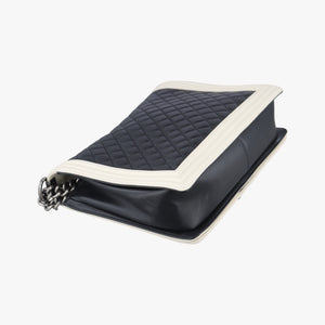 Secondhand Chanel BOY CHANEL Black×beige Leather A67087 shoulderbag | stylenewstar