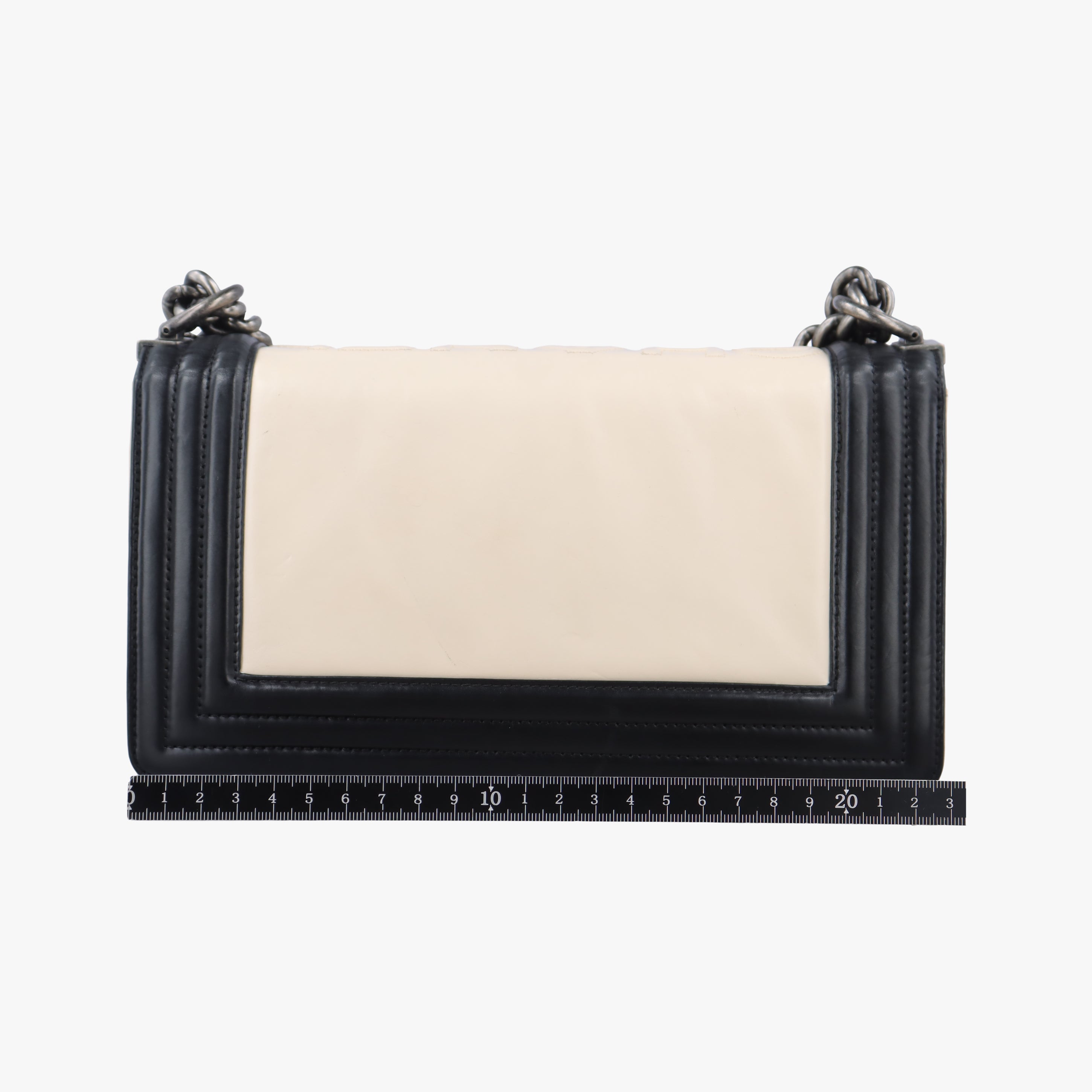 Secondhand Chanel BOY CHANEL Black×white Leather A66713 shoulderbag | stylenewstar