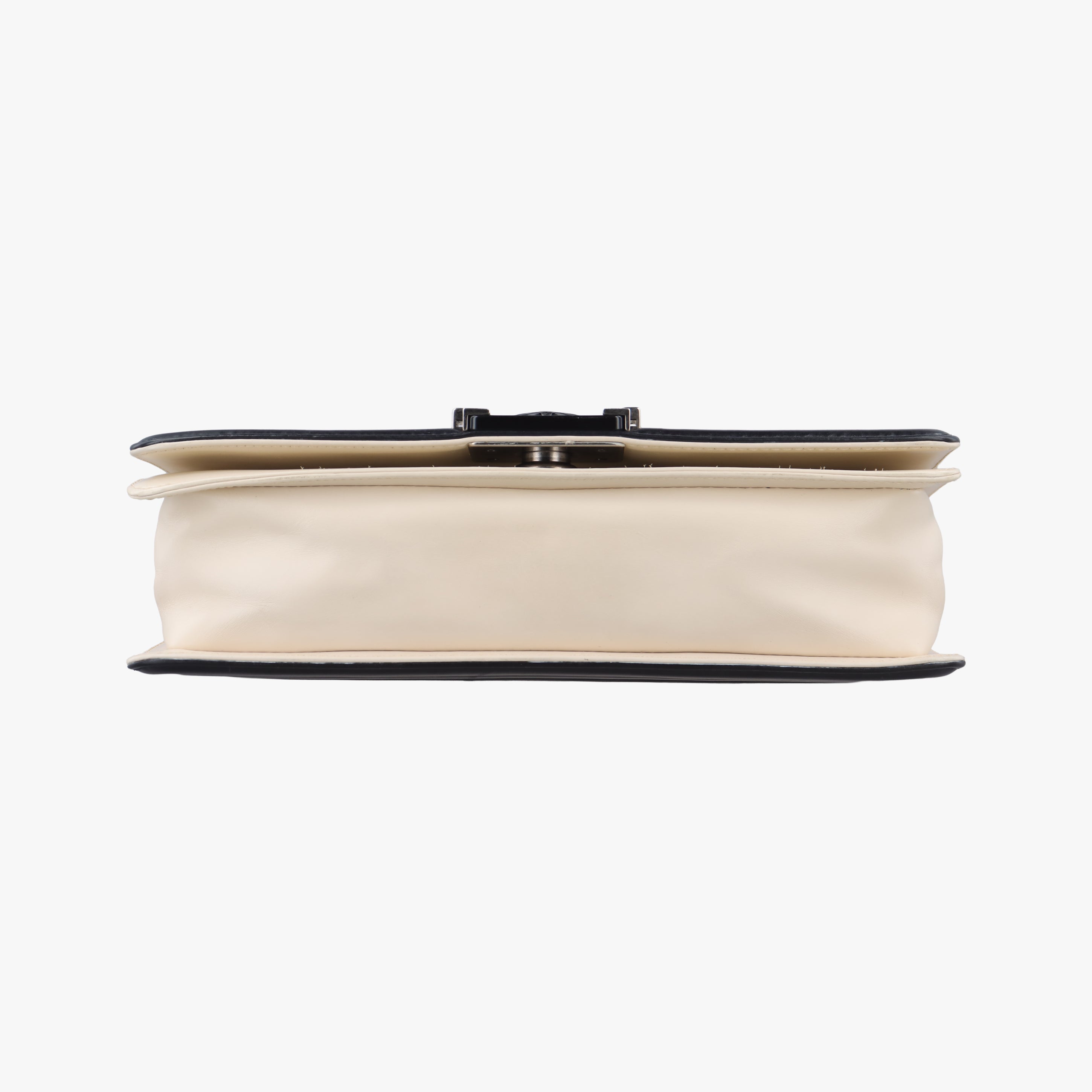 Secondhand Chanel BOY CHANEL Black×white Leather A66713 shoulderbag | stylenewstar