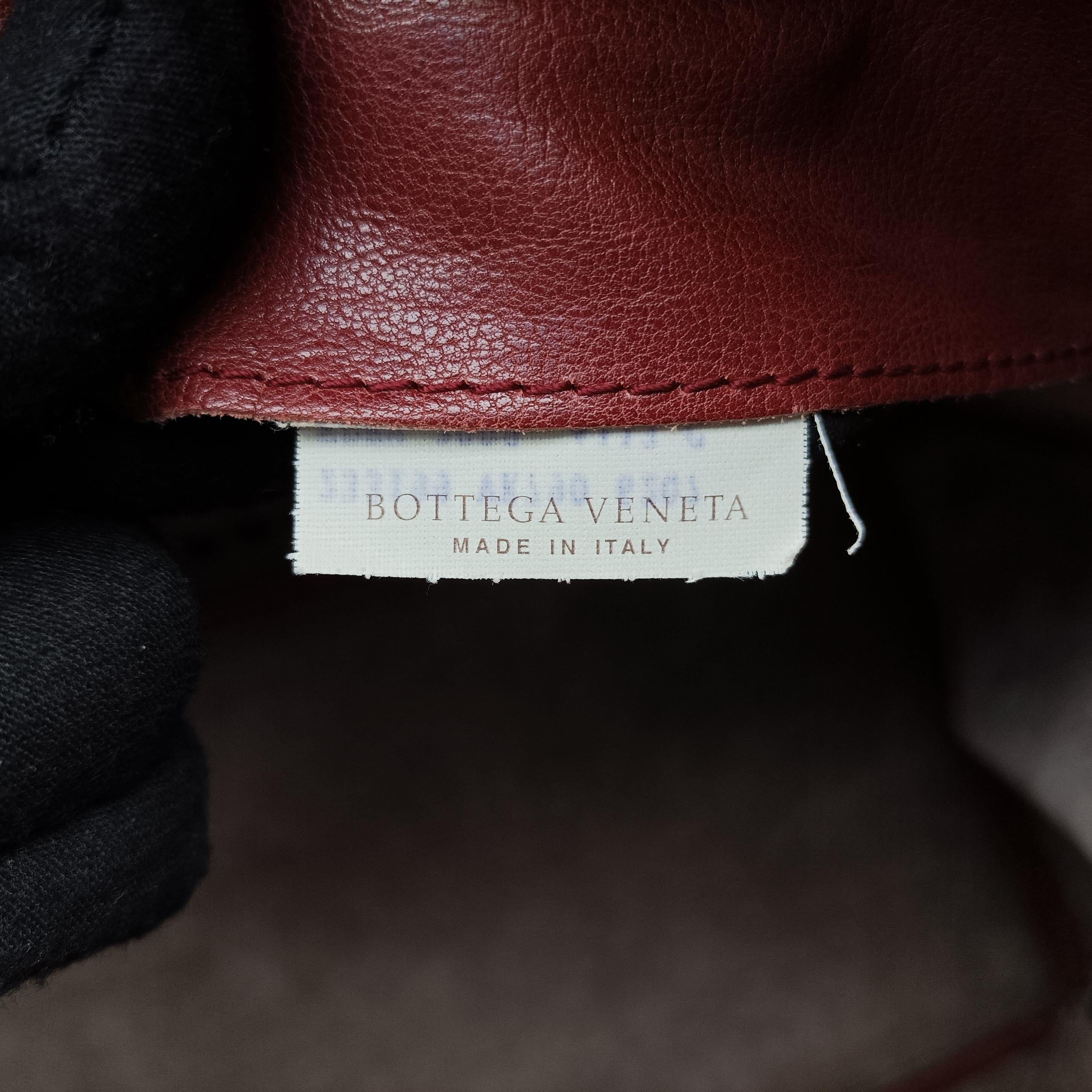 Pre-owned Bottega Veneta Intrecciato Red lambskin  handbag | stylenewstar