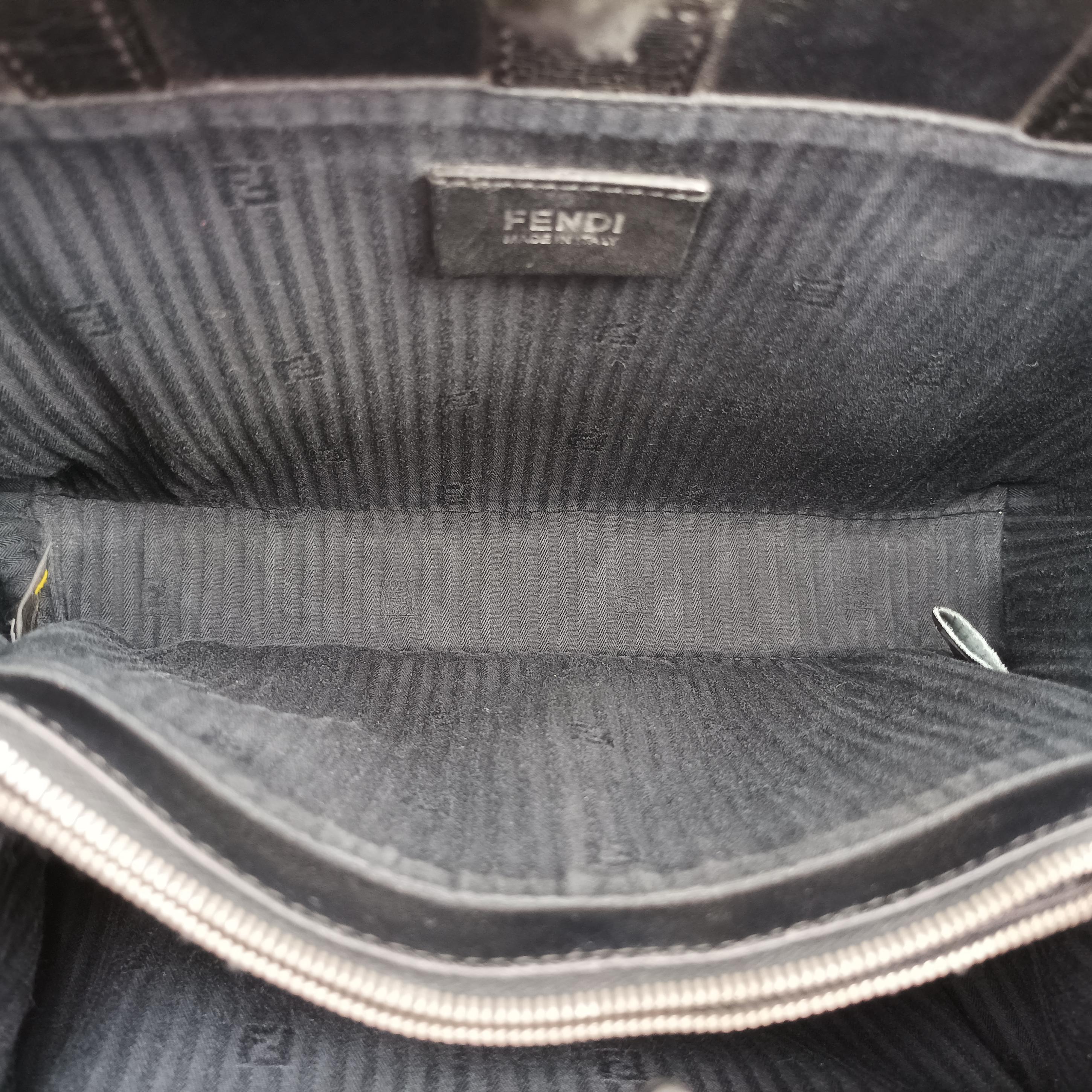 Pre-owned Fendi Petite 2 JOURS Black x Multicolor Leather 8BH253 shoulderbag | stylenewstar