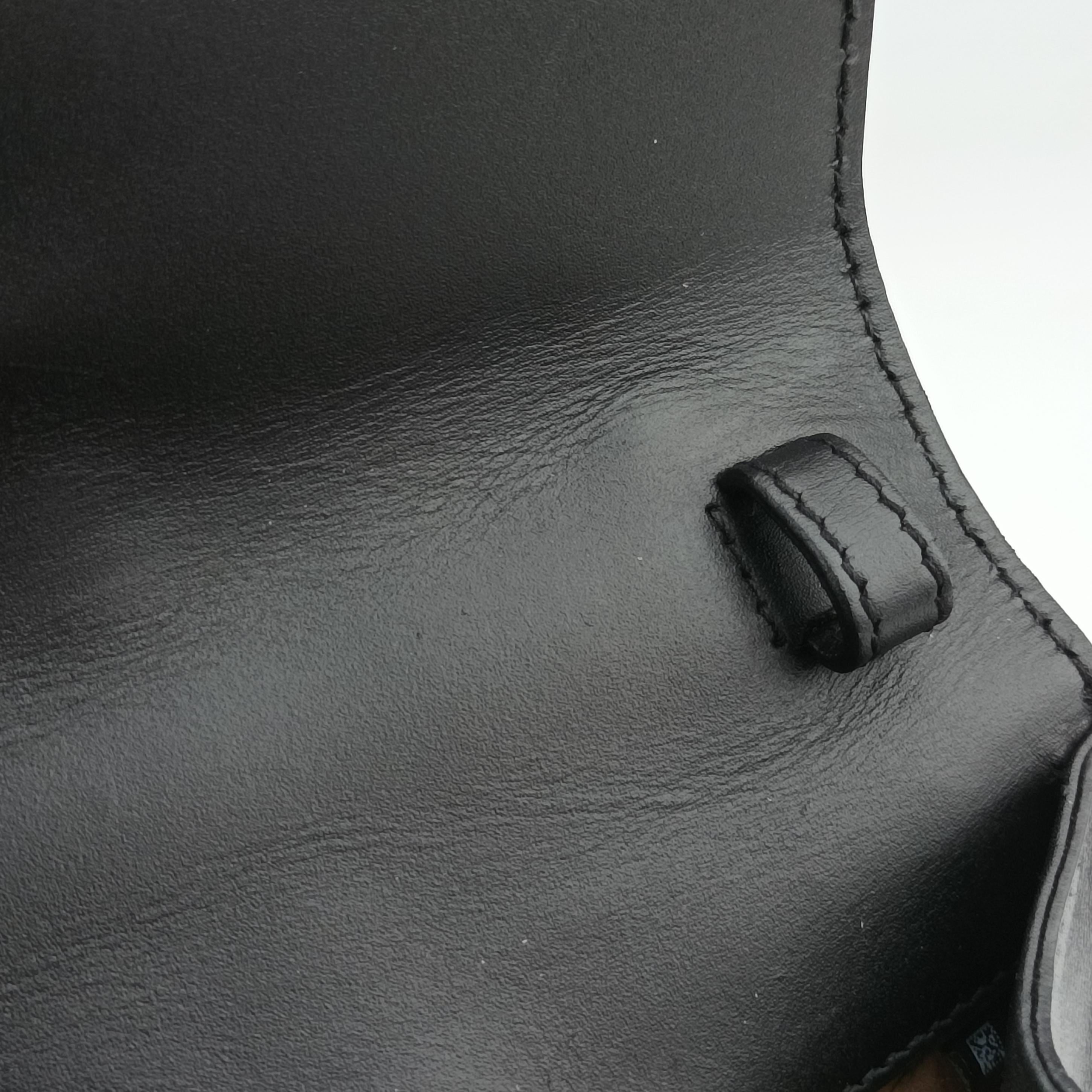 Pre-owned Gucci Sylvie Black Leather 470270 shoulderbag | stylenewstar