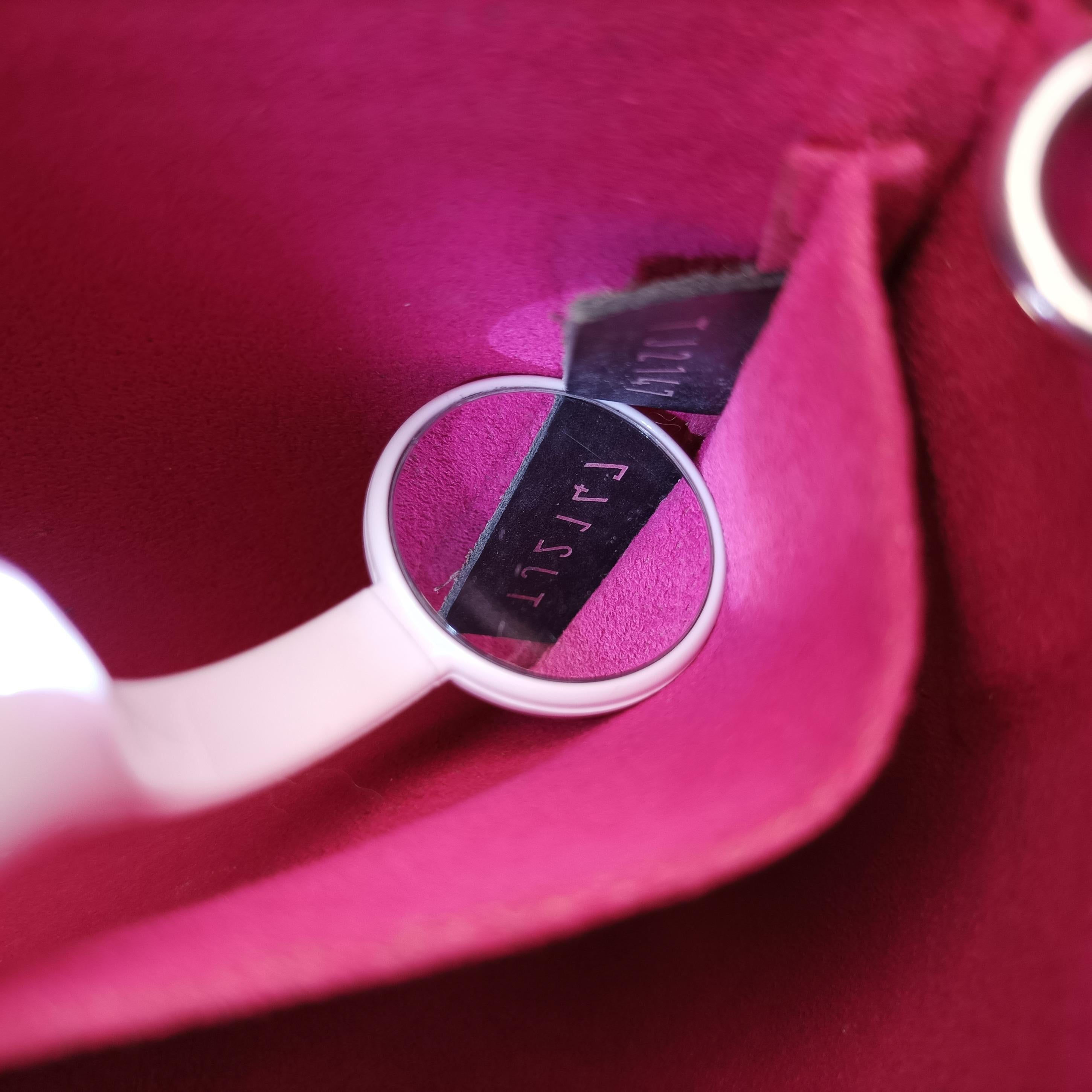 Pre-owned Louis Vuitton Pochette Felice Noir×Pink Epi M64579 shoulderbag | stylenewstar