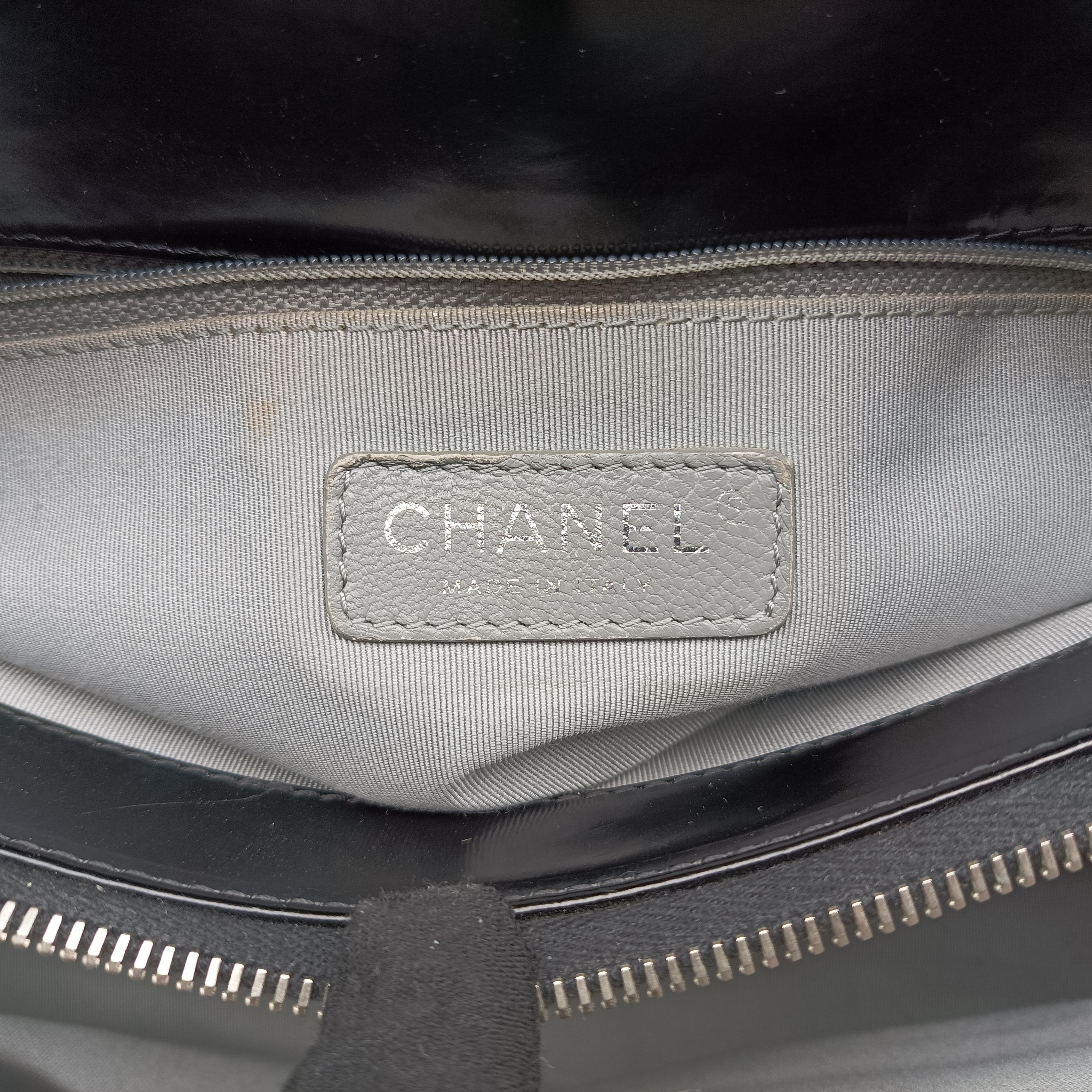 Secondhand Chanel Jetsetter Boy Shopping Tote Black Leather A67020 shoulderbag | stylenewstar