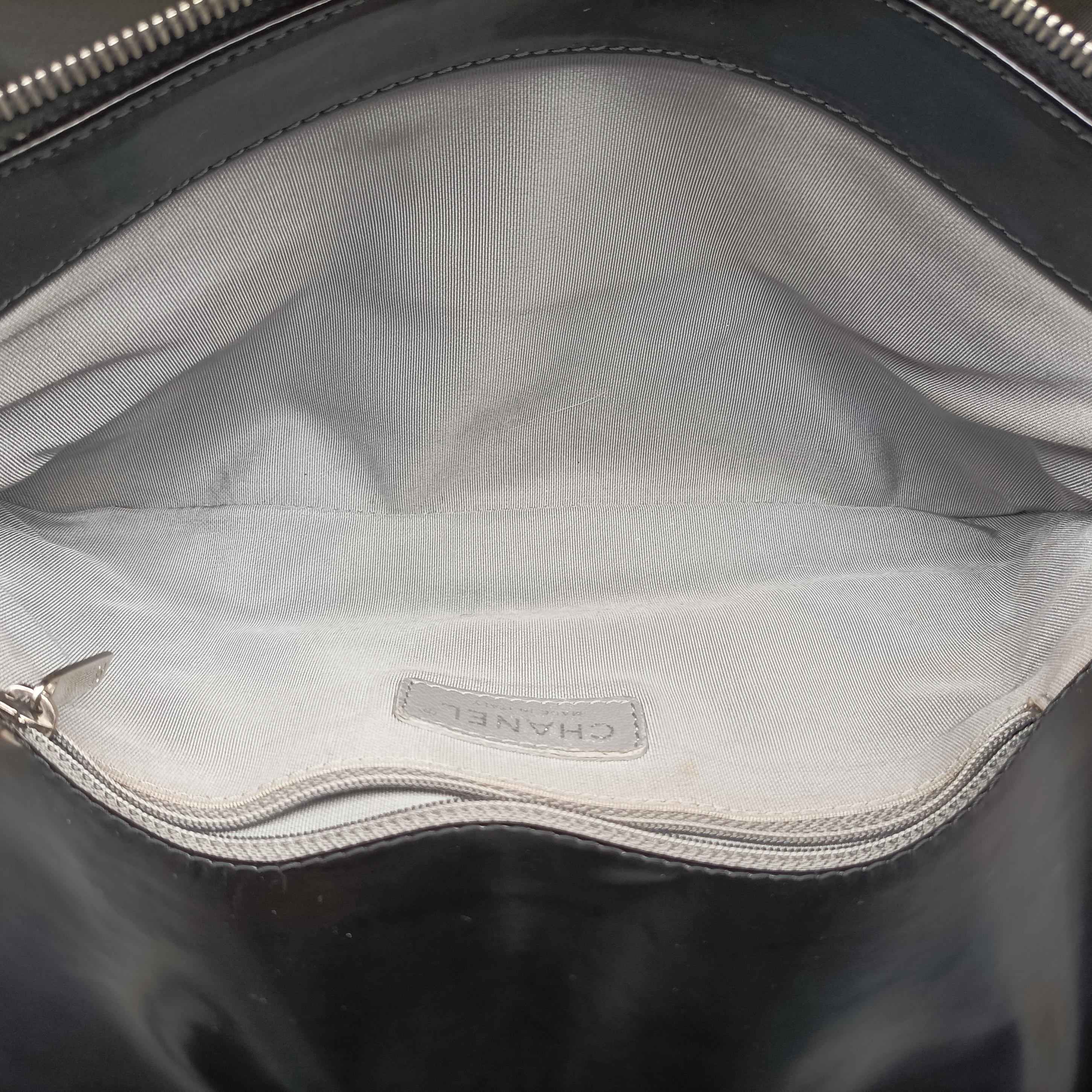 Secondhand Chanel Jetsetter Boy Shopping Tote Black Leather A67020 shoulderbag | stylenewstar