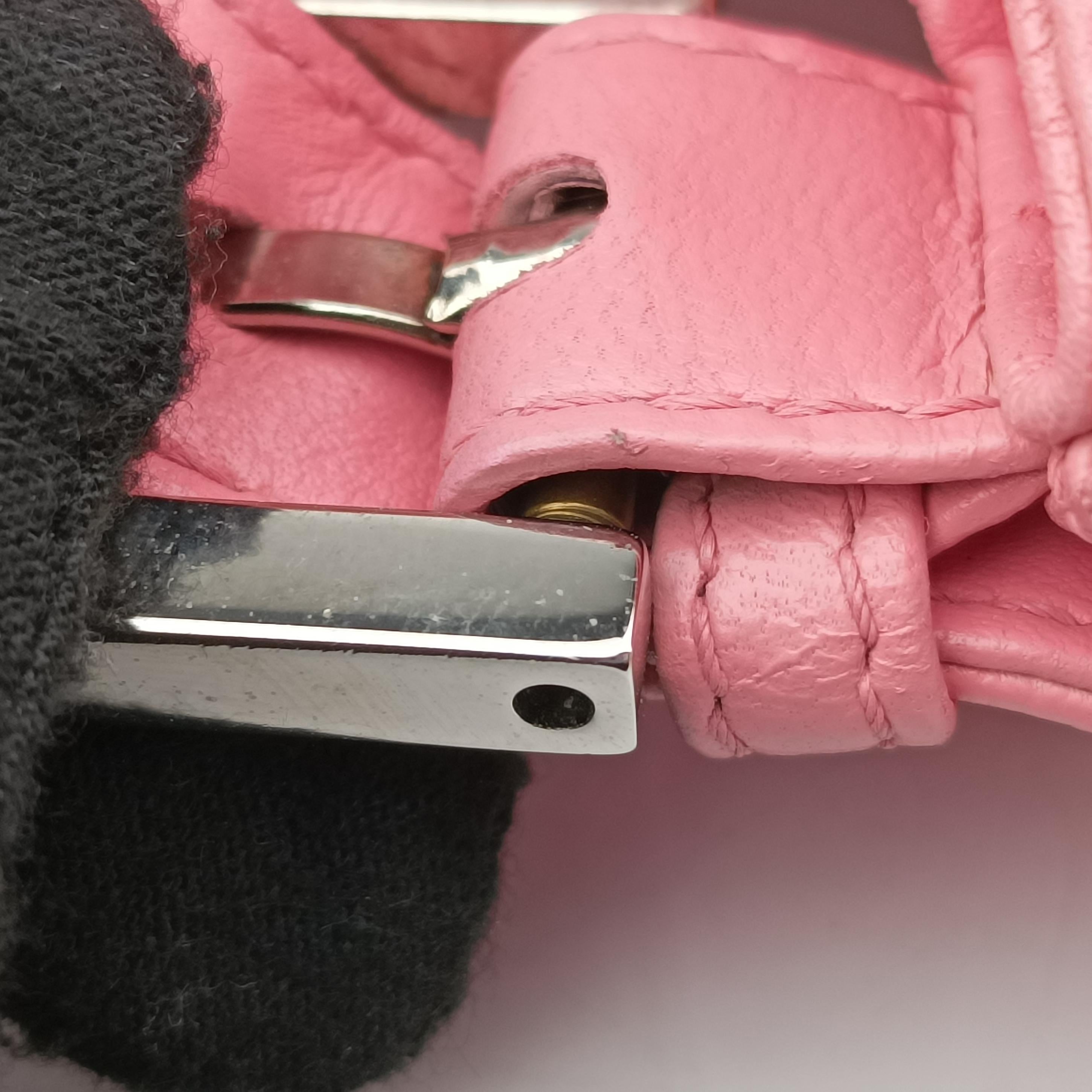 Pre-owned Fendi Baguette Pink lambskin 26424 handbag | stylenewstar