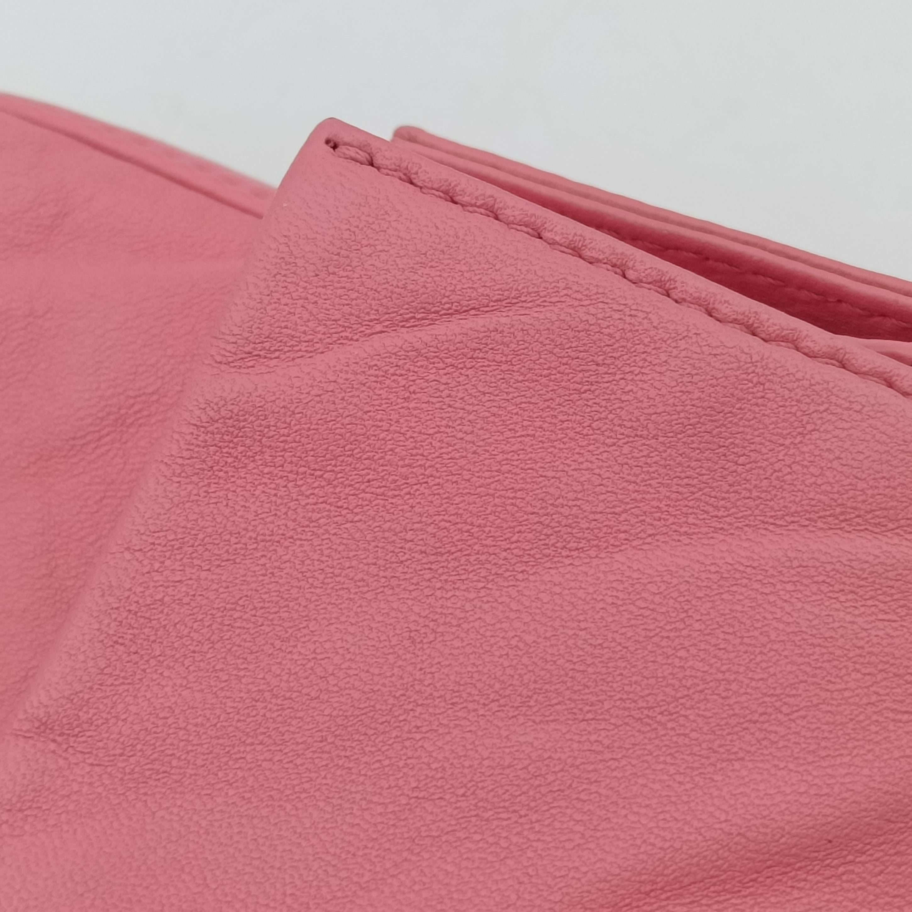 Pre-owned Fendi Baguette Pink lambskin 26424 handbag | stylenewstar