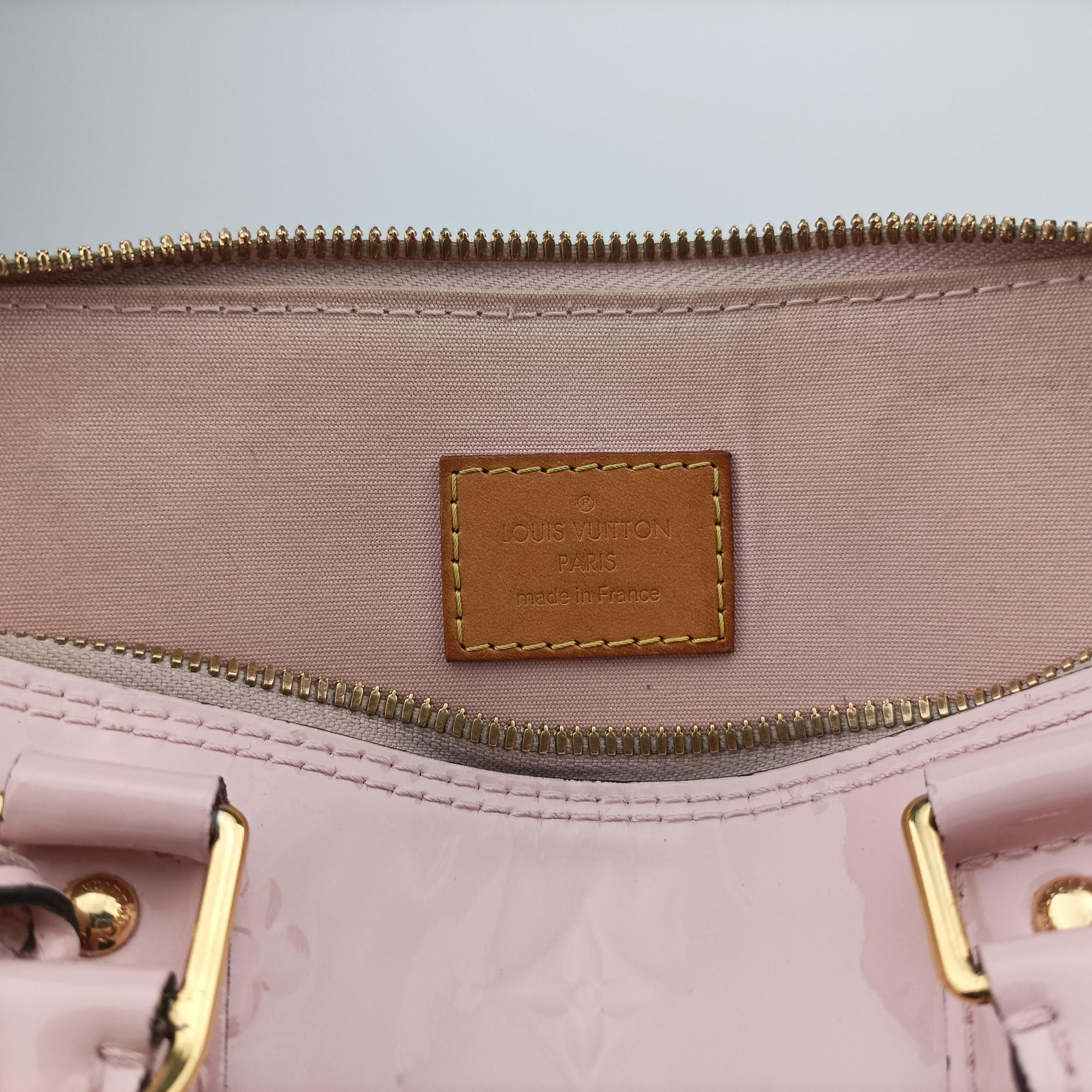 Secondhand Louis Vuitton ALMA PM ROSE BALLERIN Vernis M50412 handbag | stylenewstar