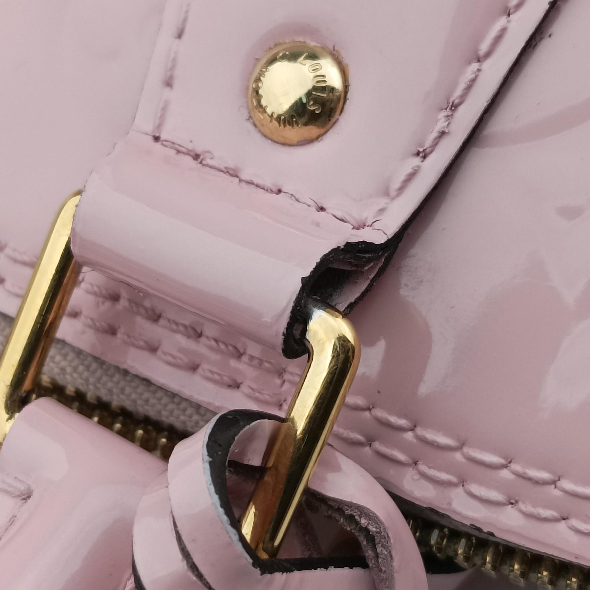 Secondhand Louis Vuitton ALMA PM ROSE BALLERIN Vernis M50412 handbag | stylenewstar