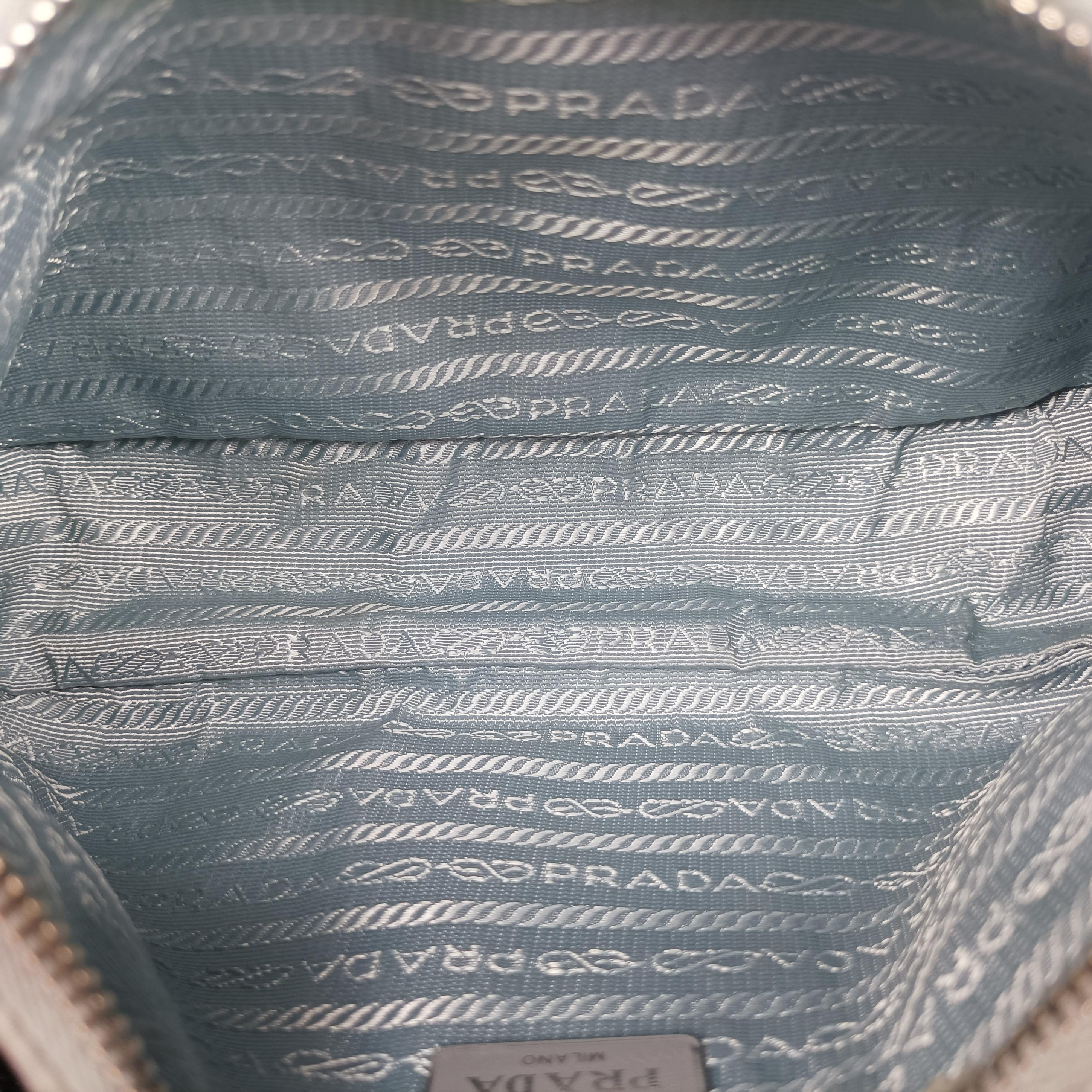 Secondhand Prada Re-Edition 2005 Re-Nylon Blue nylon 1BH204 shoulderbag | stylenewstar