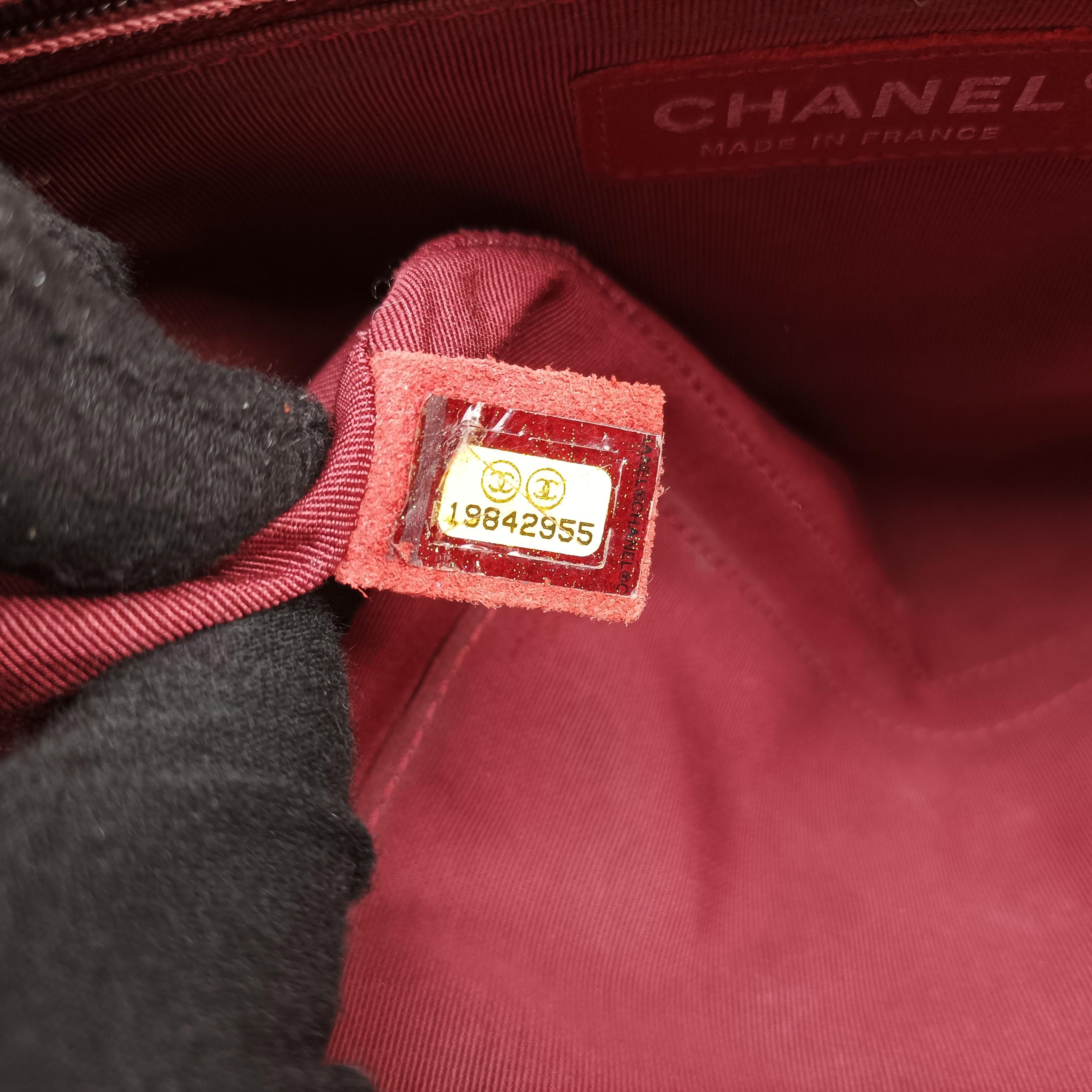 Pre-owned Chanel BOY CHANEL Red caviar skin A92193 shoulderbag | stylenewstar