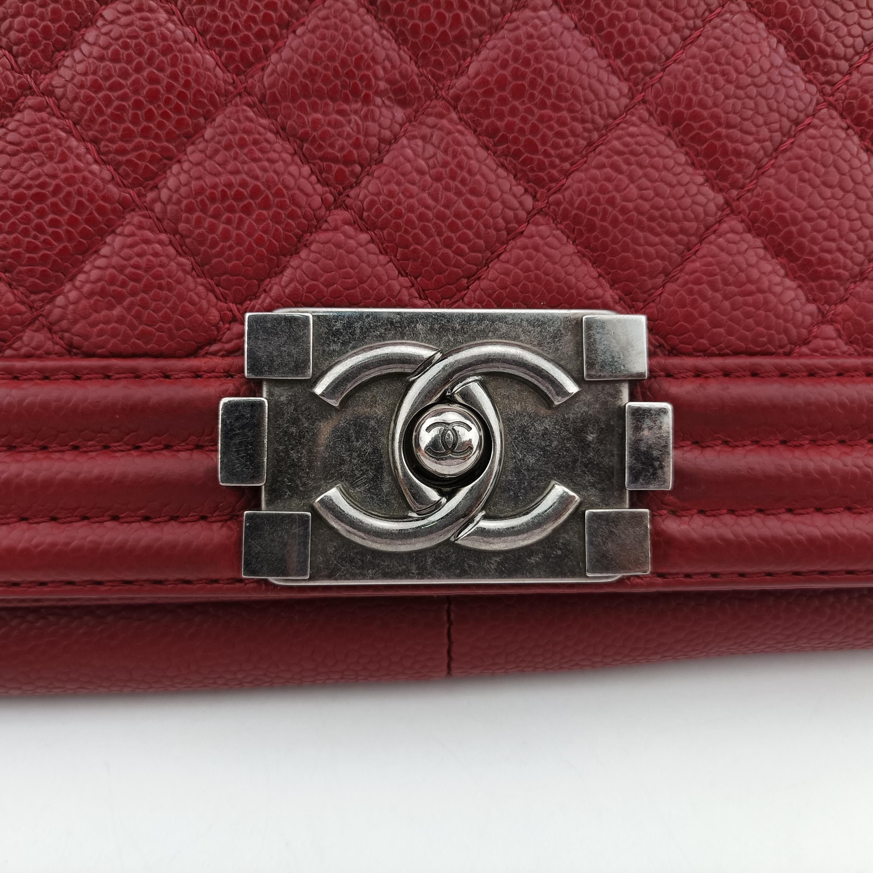 Pre-owned Chanel BOY CHANEL Red caviar skin A92193 shoulderbag | stylenewstar