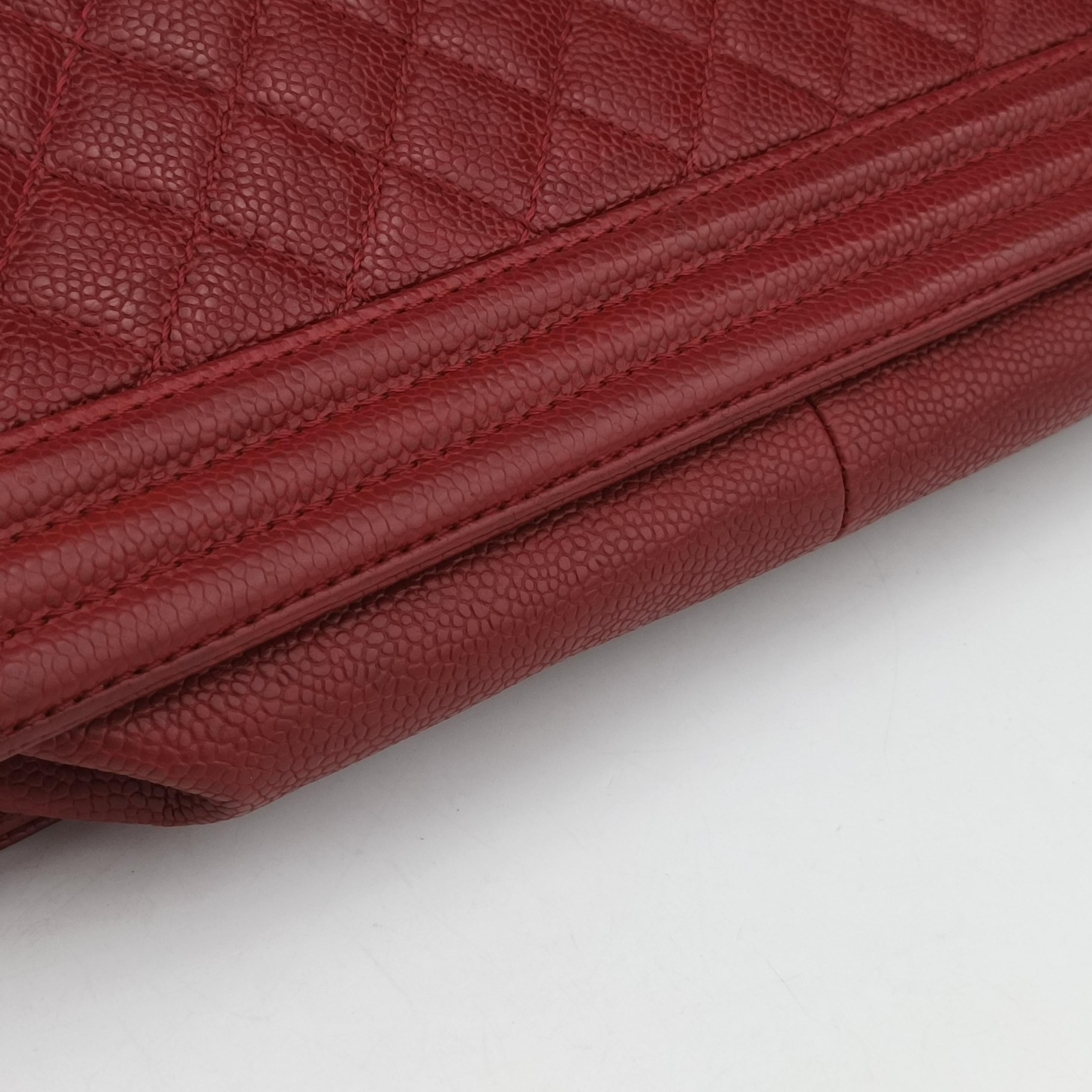 Pre-owned Chanel BOY CHANEL Red caviar skin A92193 shoulderbag | stylenewstar