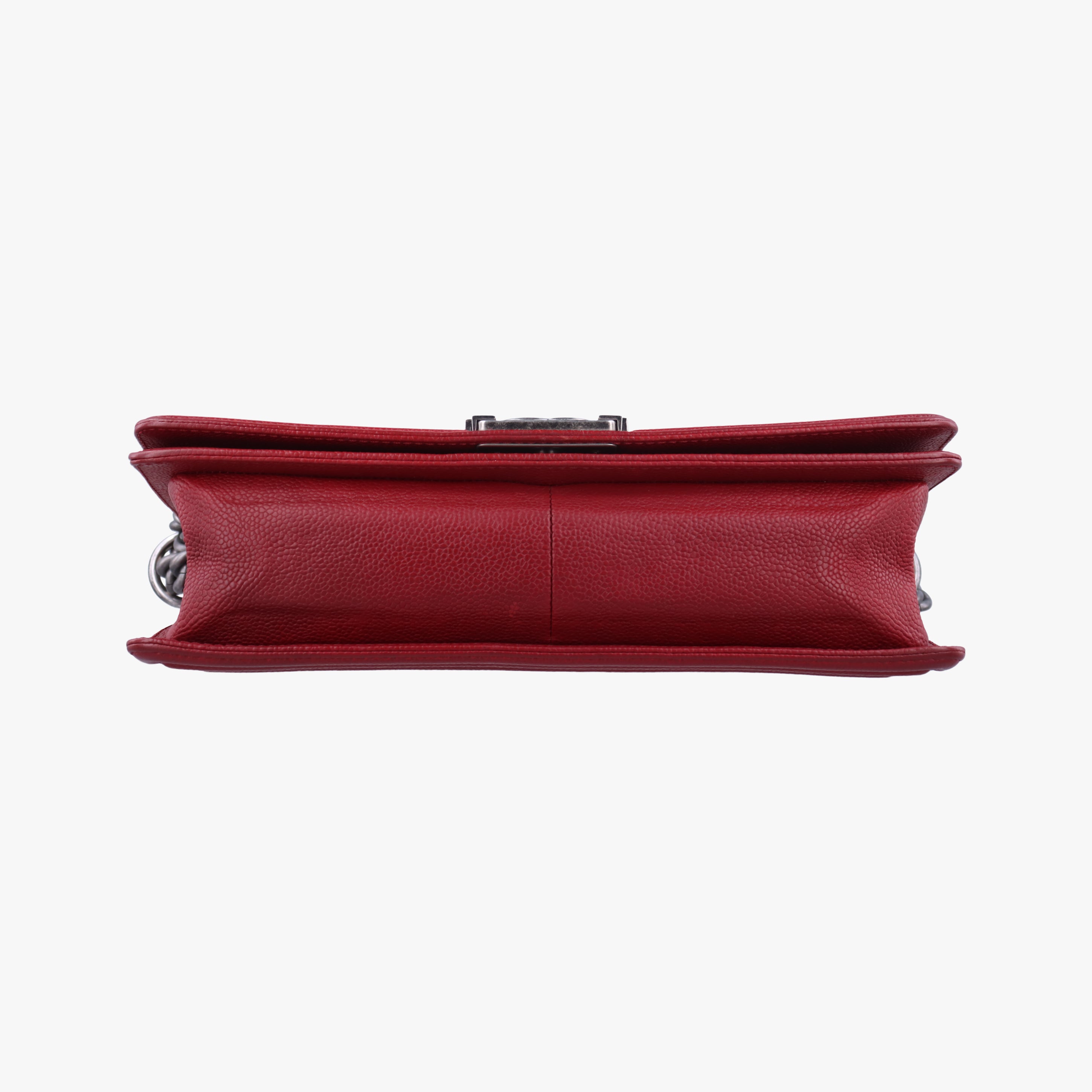 Pre-owned Chanel BOY CHANEL Red caviar skin A92193 shoulderbag | stylenewstar