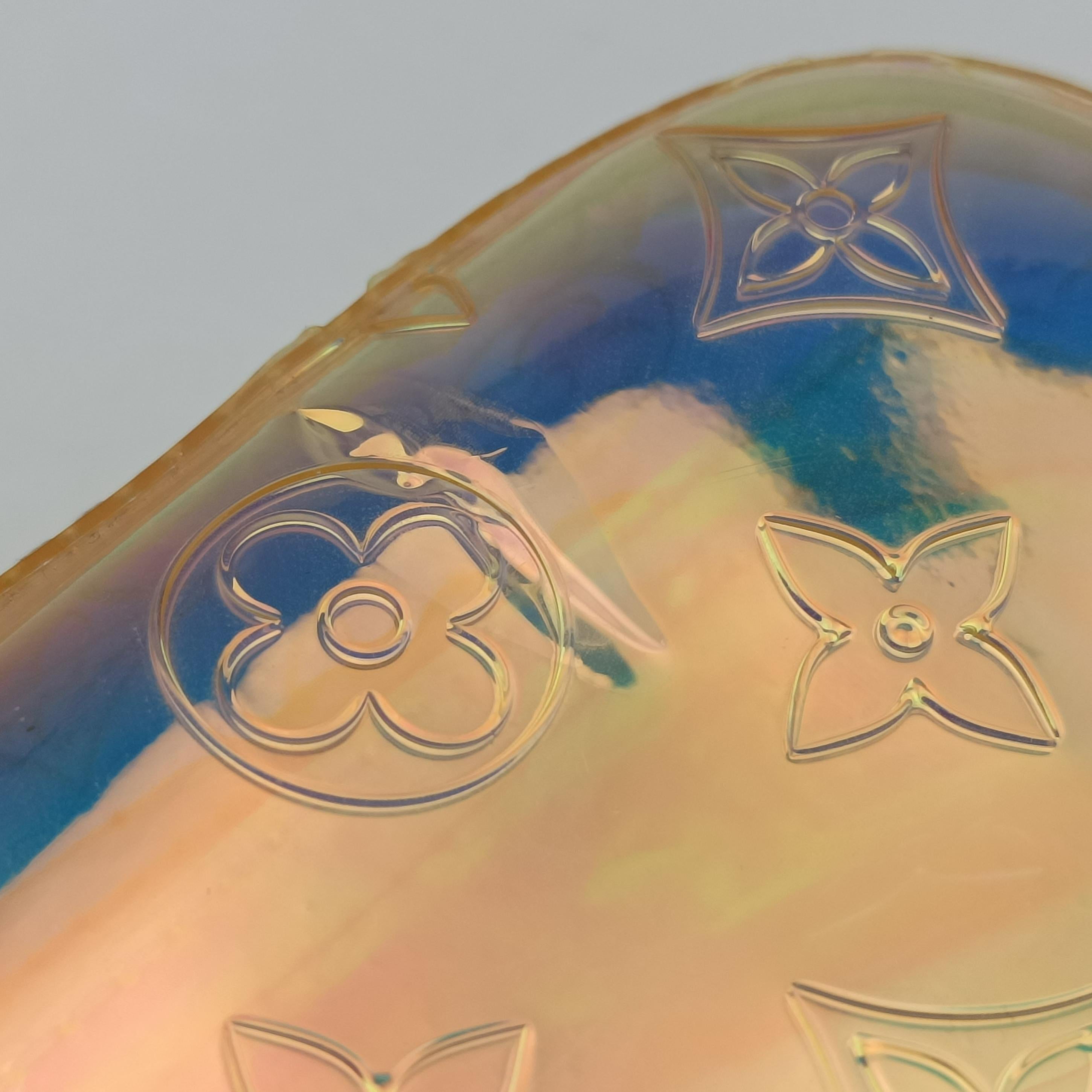 Secondhand Louis Vuitton Pochette Volga prism Monogram Prism M55261 clutchbag | stylenewstar