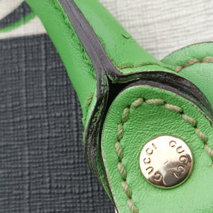 Pre-owned Gucci GG Supreme Tattoo Print Heart Charm Joy Green x White x Black PVC coated canvas 190257 handbag | stylenewstar