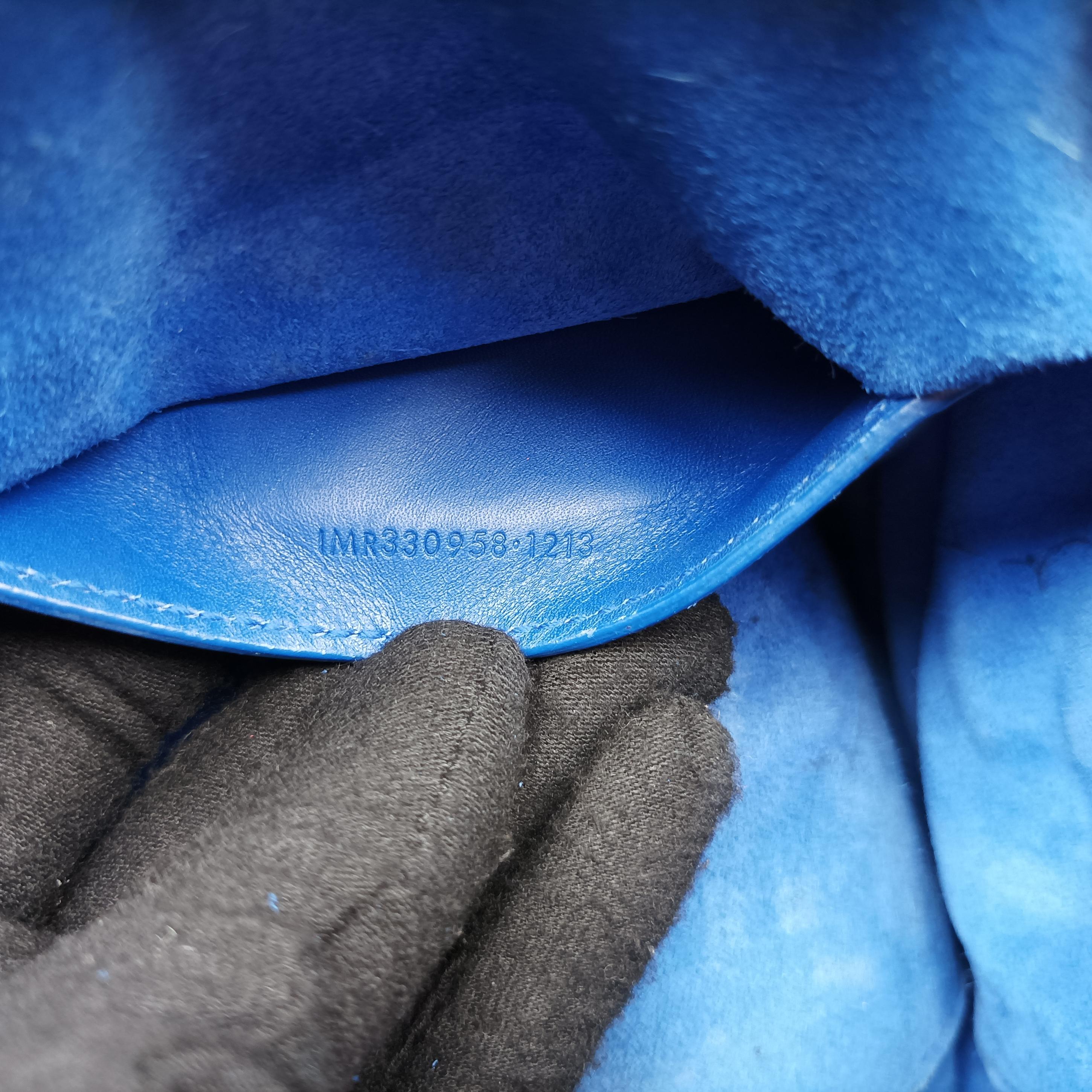 Pre-owned Yves Saint Laurent CLASSIC BABY DUFFLE Blue Leather 330958 shoulderbag | stylenewstar