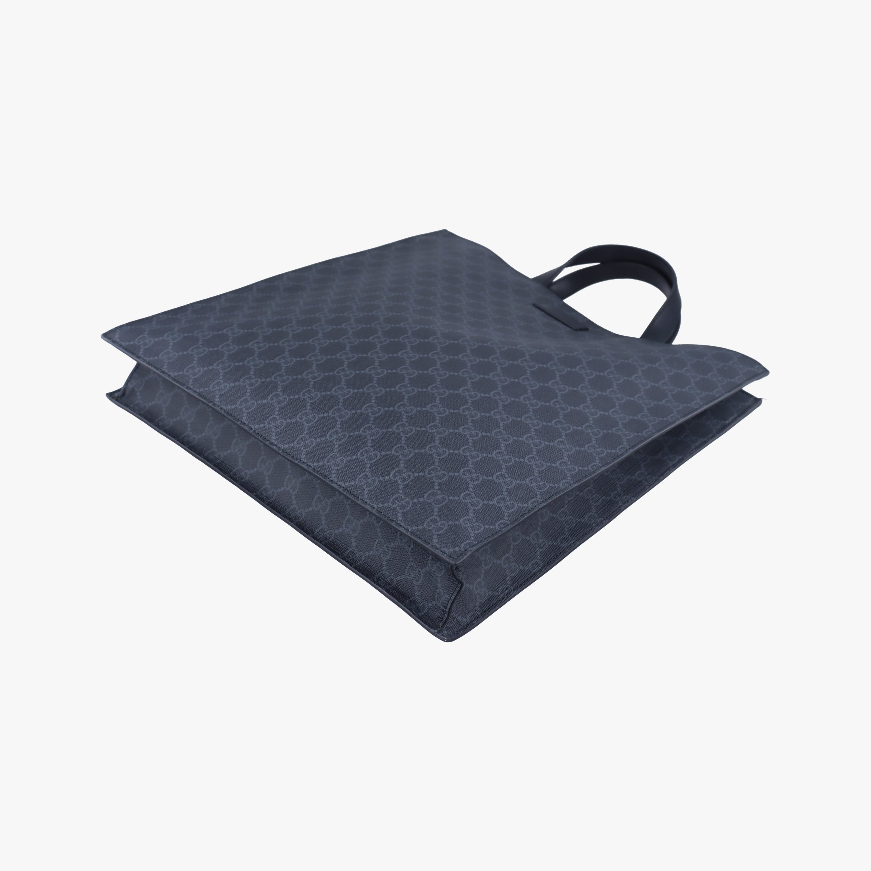 Pre-owned Gucci GG Supreme Tiger Black PVC coated canvas 495559 shoulderbag | stylenewstar