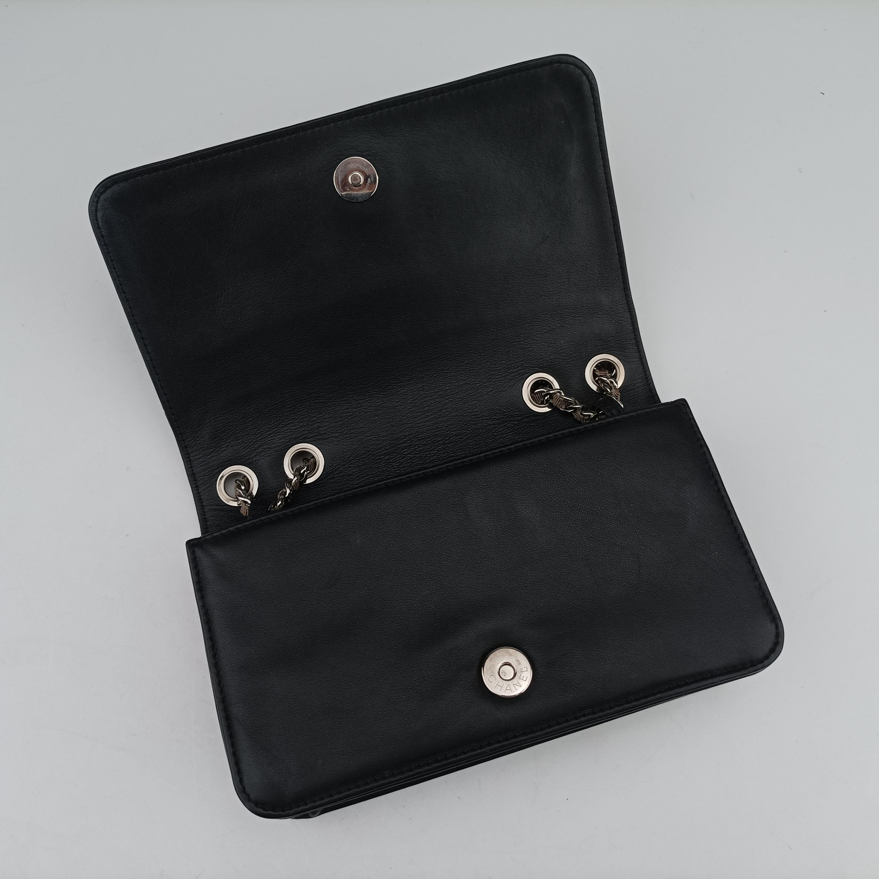 Pre-owned Chanel CC Lipstick Flap Black Patent A66935 shoulderbag | stylenewstar