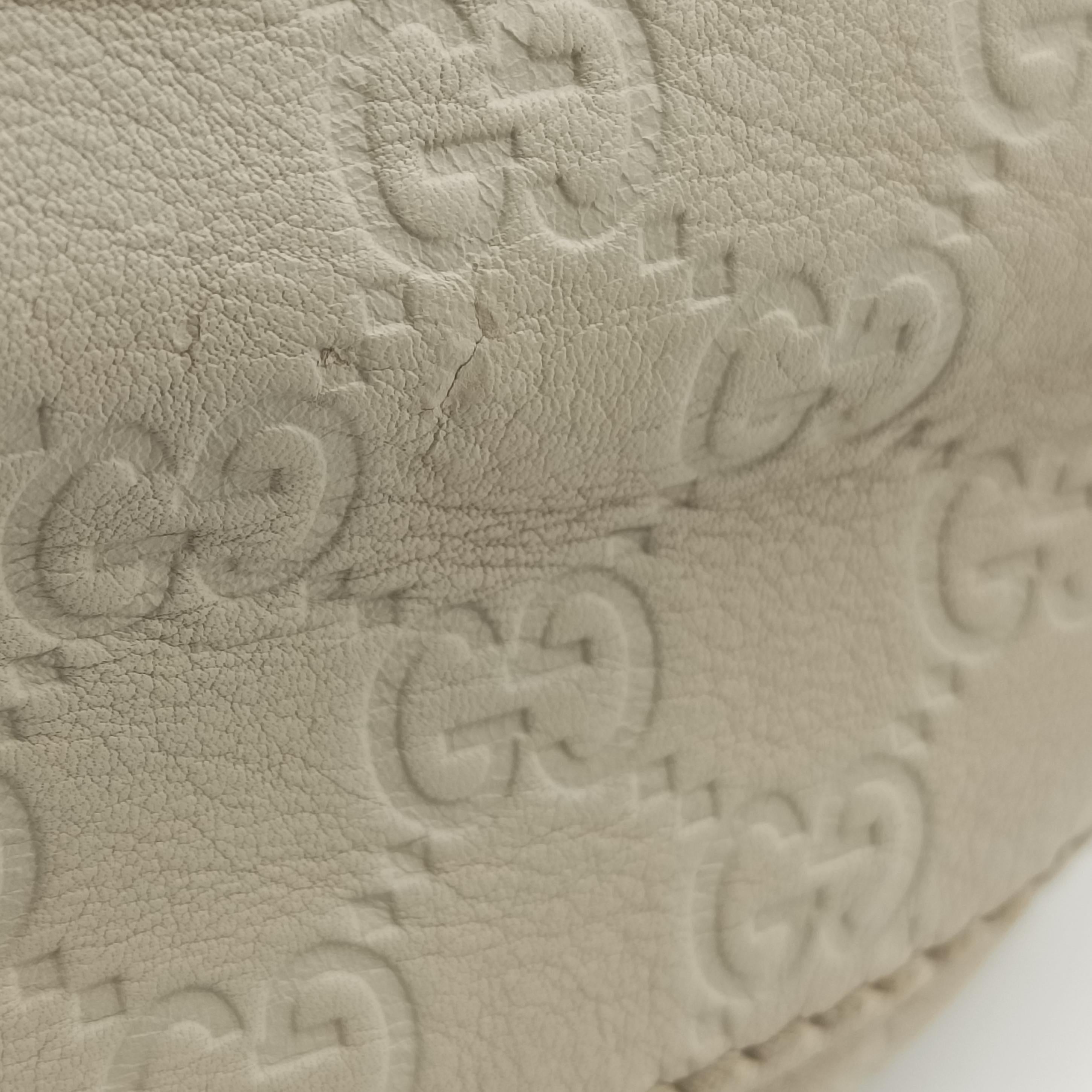 Pre-owned Gucci Sukey White Leather 211943 handbag | stylenewstar