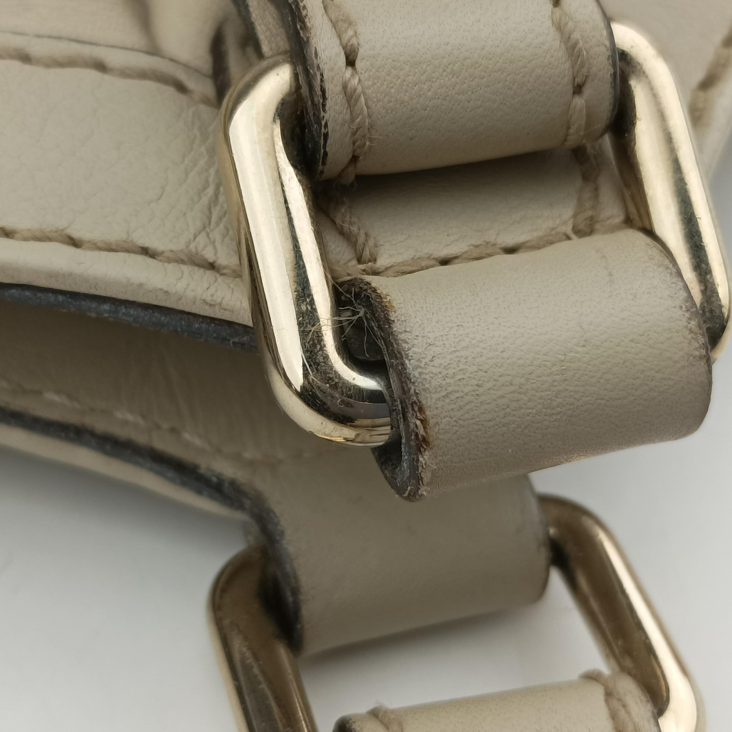 Pre-owned Gucci Sukey White Leather 211943 handbag | stylenewstar