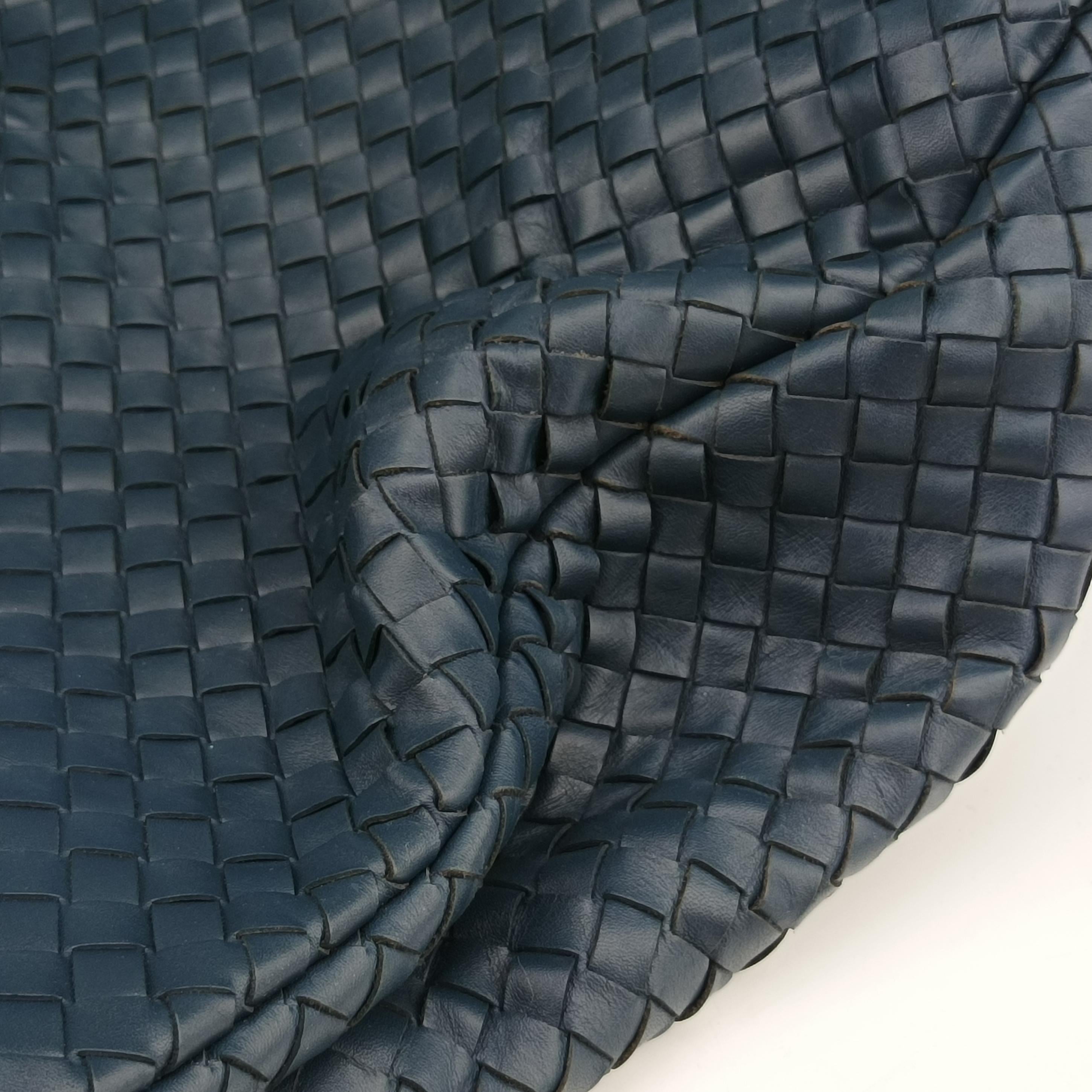 Pre-owned Bottega Veneta Intrecciato Blue lambskin  handbag | stylenewstar